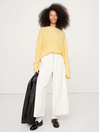 Oversized Midweight Cashmere Crew-Neck Sweater | Banana Republic (CA)