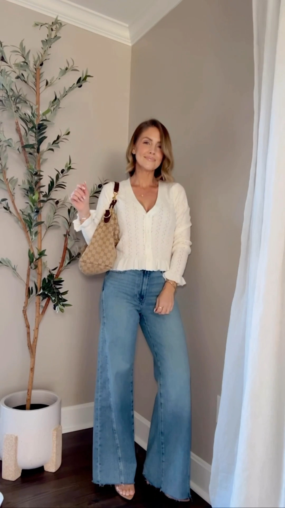 GUYS - I found an exact look a like to my cardigan for half the price!!
I would get an XS (so true to size) / XS in my exact cardigan / Soze down one in these jeans! 

#LTKSeasonal #LTKootd #LTKPetite