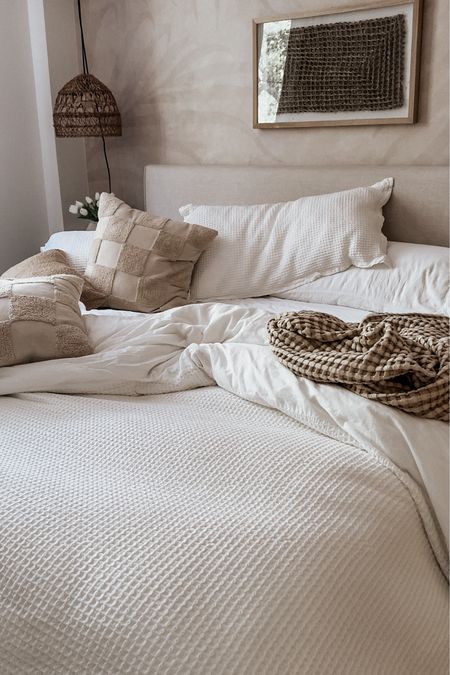 Love a messy undone bed ☁️🤎

sheets, comforter, duvet cover, sleeping pillows, throw pillows, quilt, throw blanket, neutral bedroom, bedroom decor, bedding

#LTKStyleTip #LTKSaleAlert #LTKHome