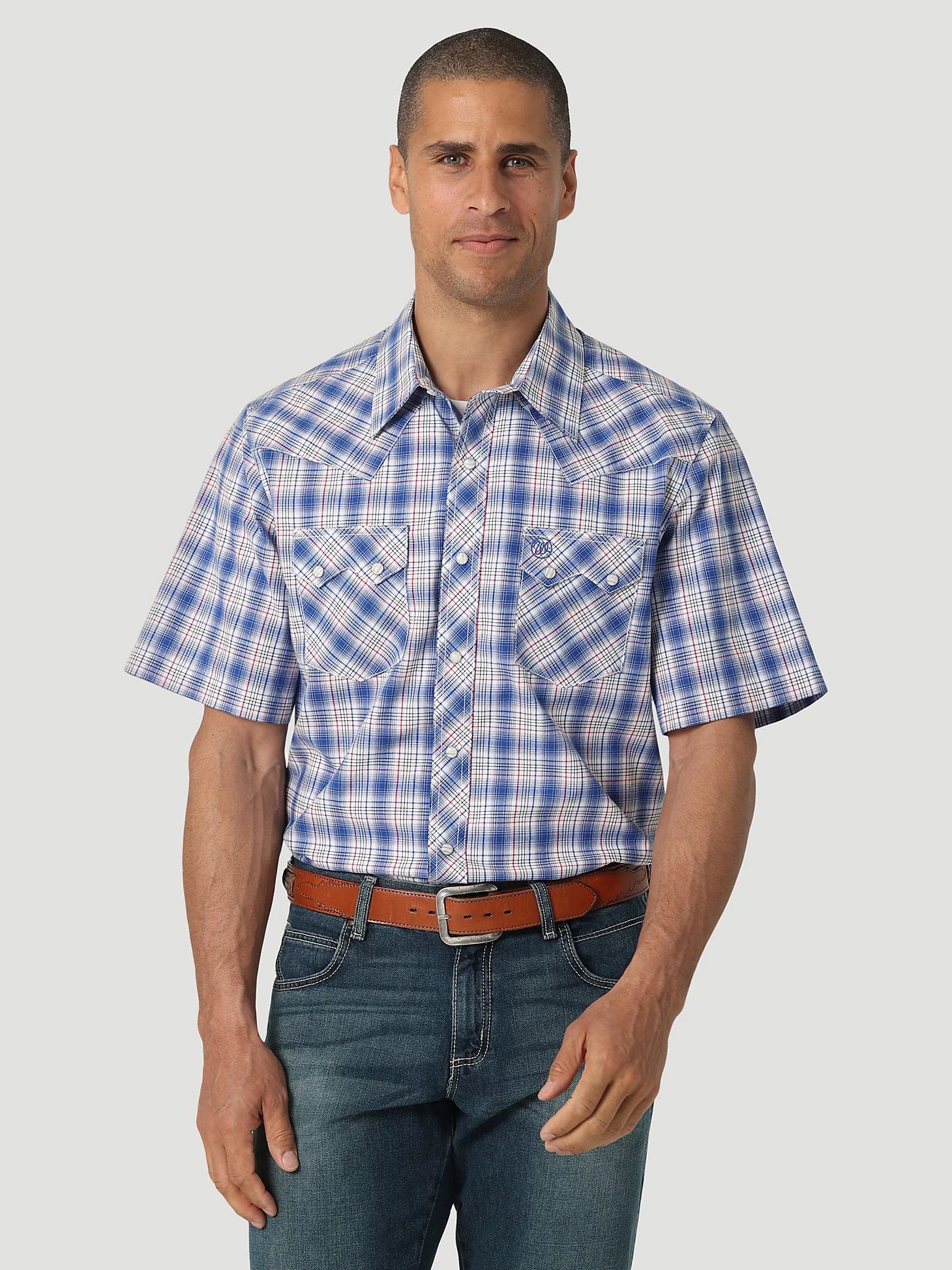 Men's Wrangler Retro® Short Sleeve Western Snap with Sawtooth Flap Pocket Plaid Shirt in Picnic ... | Wrangler