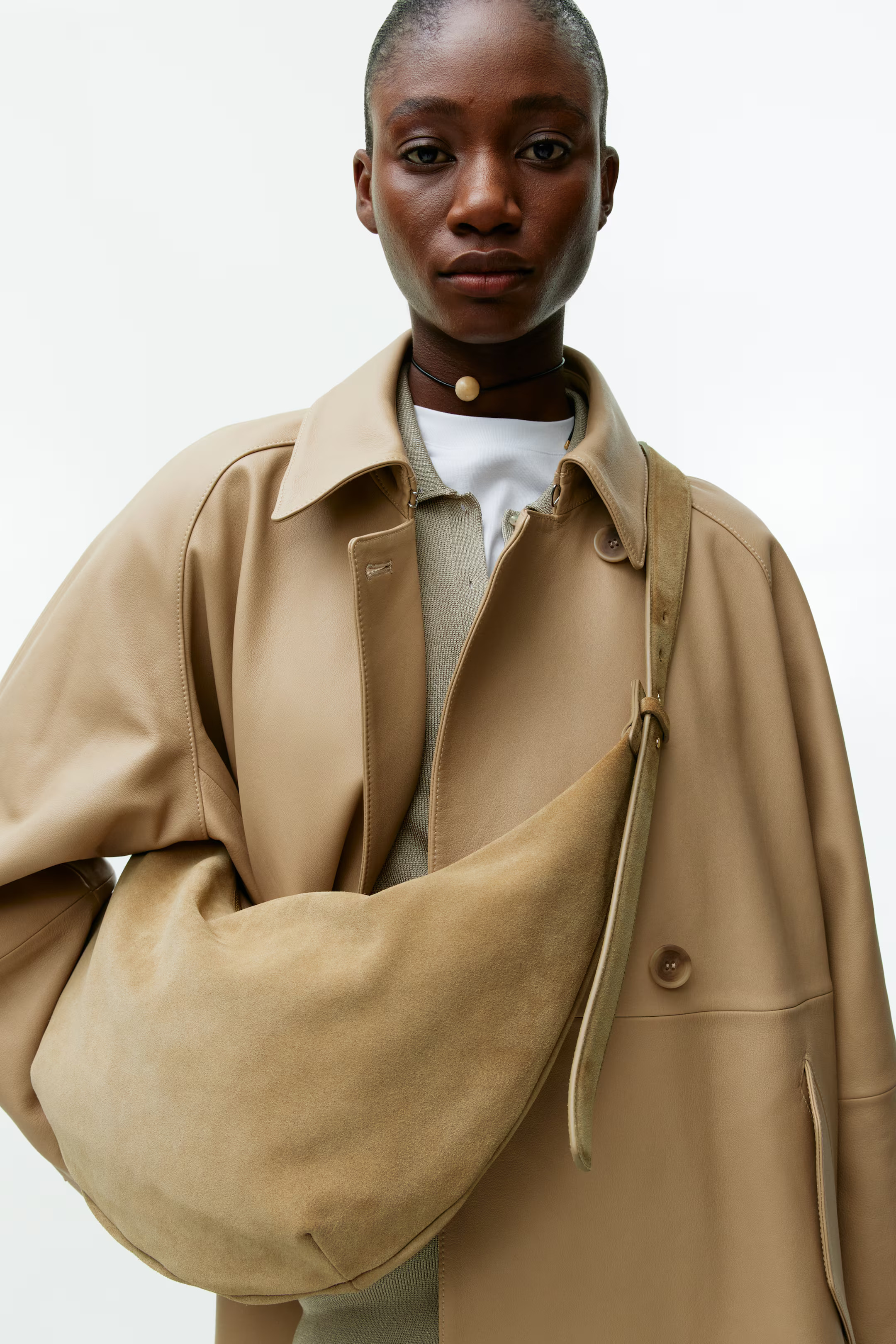 Curved Suede Bag | H&M (UK, MY, IN, SG, PH, TW, HK)