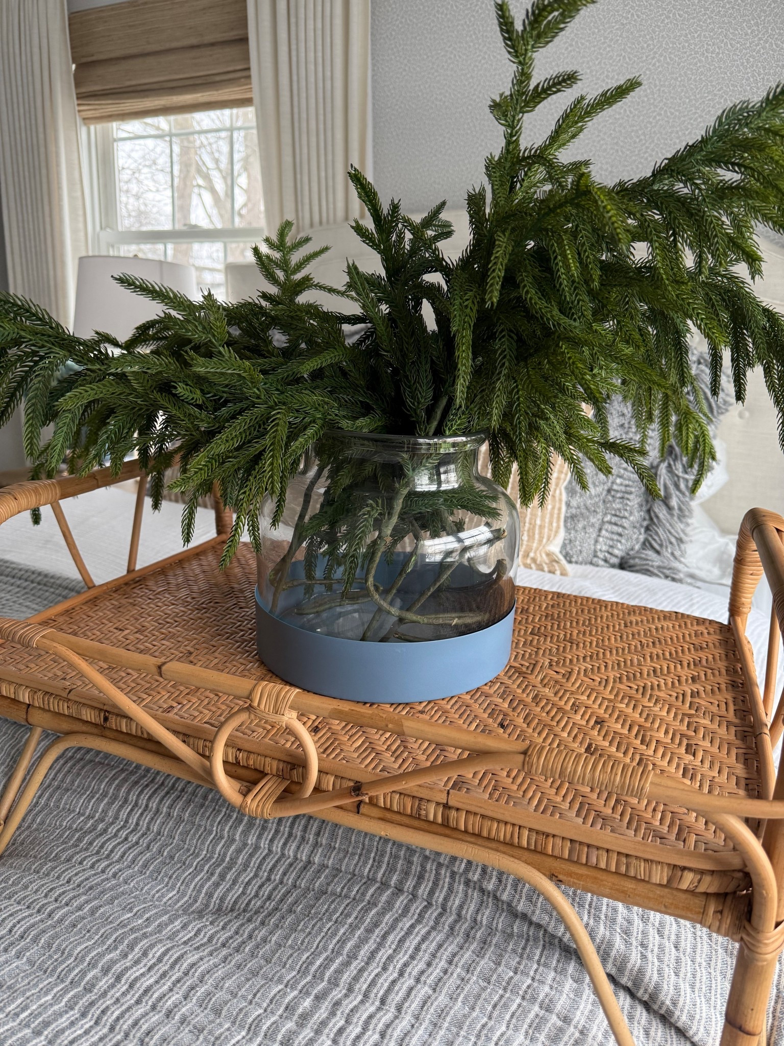 So many favorite accessories from etu home are on sale this week (and this vase is at the top of my list!) the perfect size and shape for any arrangement and it comes with three different bases to pop in so you can change the bottom color. Such a cool find — three vases in one (and 25% off right now!!)

#LTKSeasonal #LTKHome #LTKSaleAlert