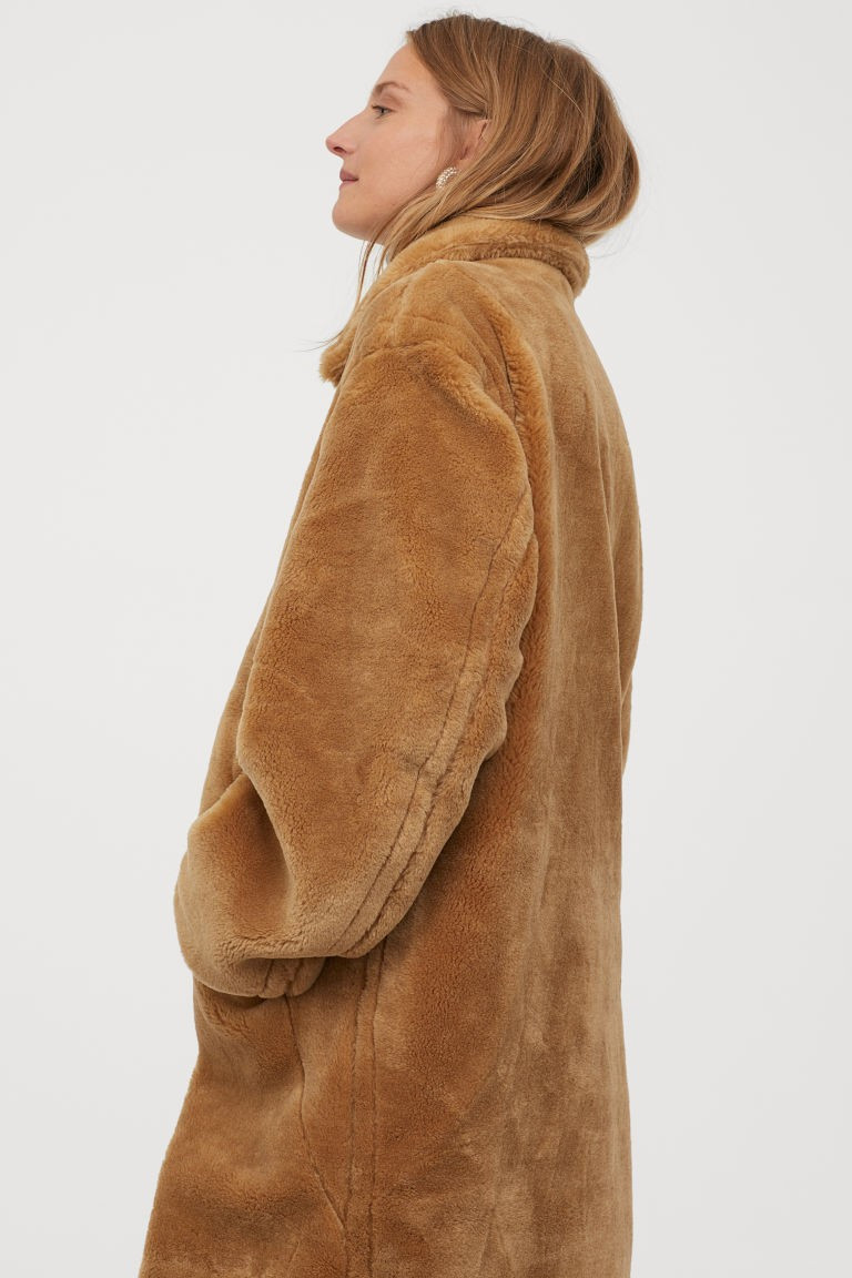 Faux fur coat | H&M (UK, MY, IN, SG, PH, TW, HK)