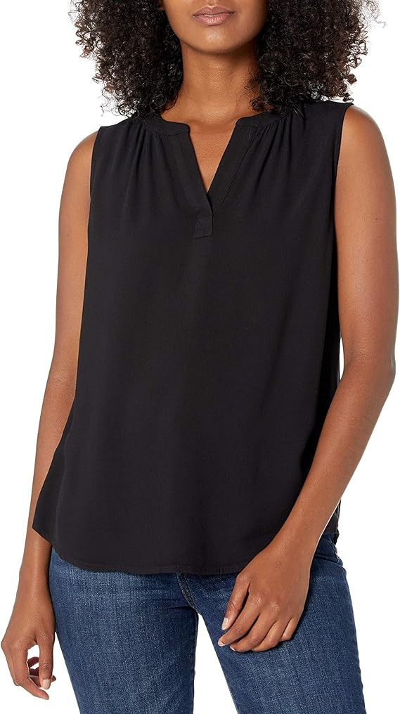 Amazon Essentials Women's Sleeveless Woven Shirt | Amazon (US)