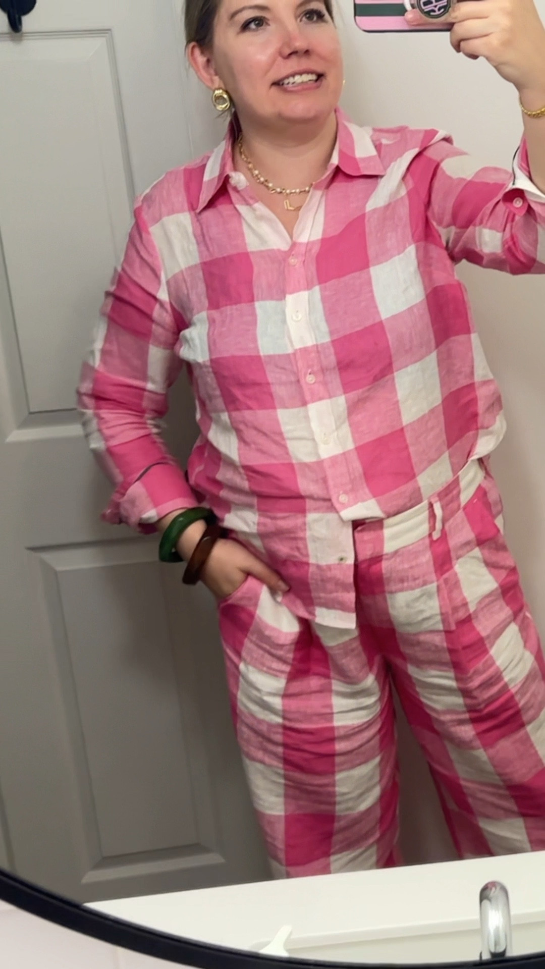 Vaycayman 2026 - Travel Day Look

While I am team “dress up to travel” I never dress uncomfortably. This linen set is so fun and extremely easy to move (and sit for a long time!) while wearing.

#LTKTall #LTKSeasonal #LTKTravel