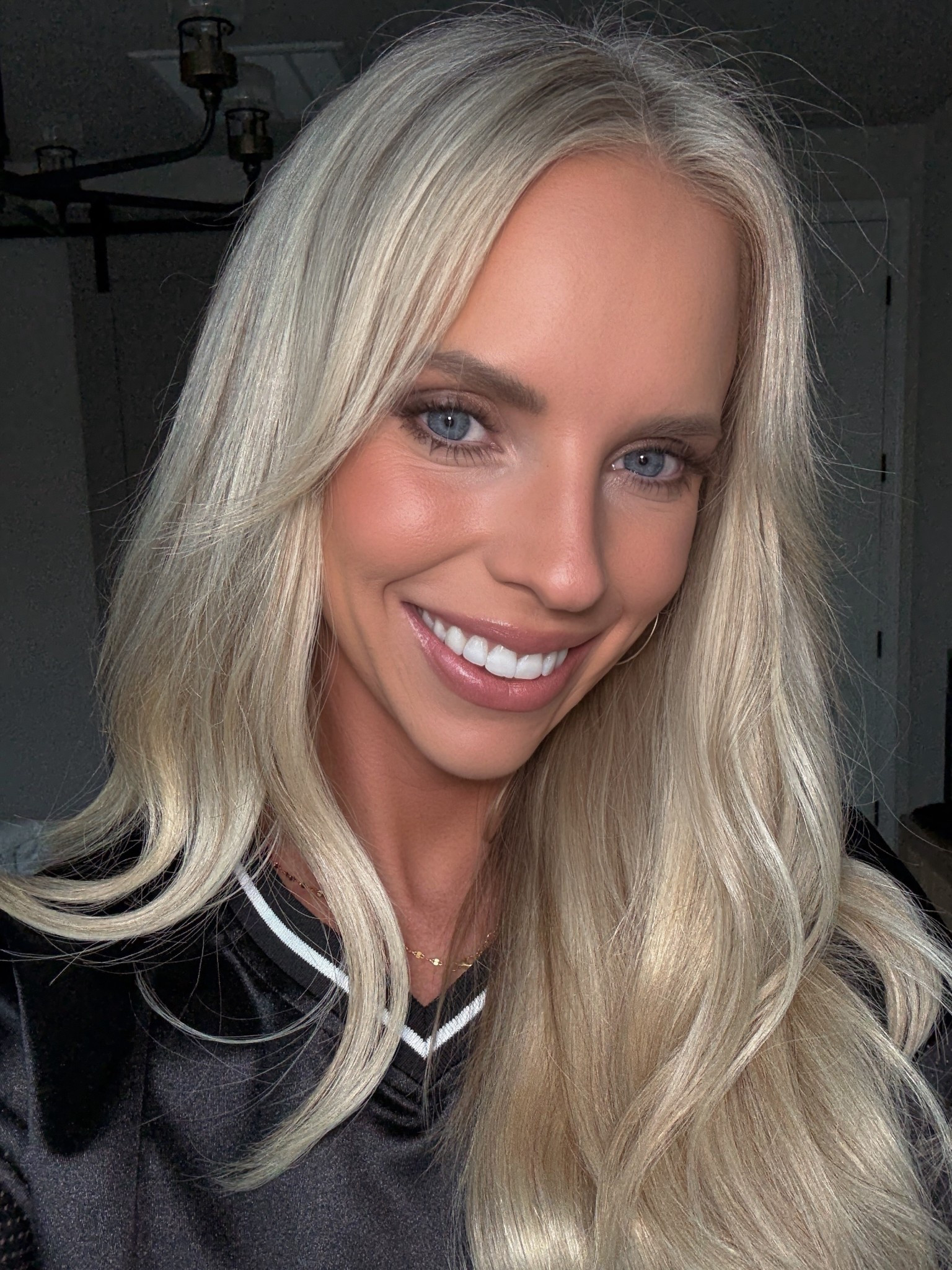 Favorite makeup look I have been wearing!  


#LTKHoliday #LTKGiftGuide #LTKBeauty