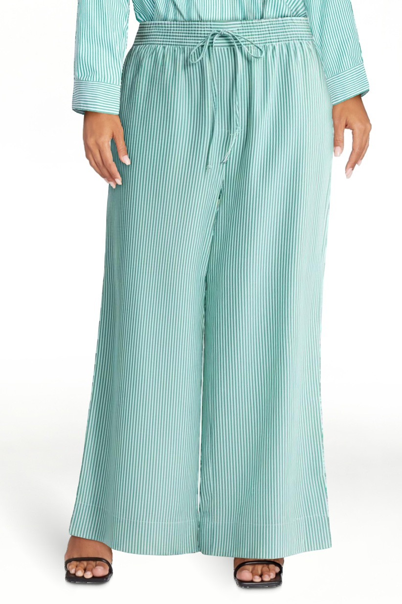 Free Assembly Women's and Women's Plus Cotton Poplin Cropped Wide Leg Pants, 26" Inseam, Sizes XS... | Walmart (US)