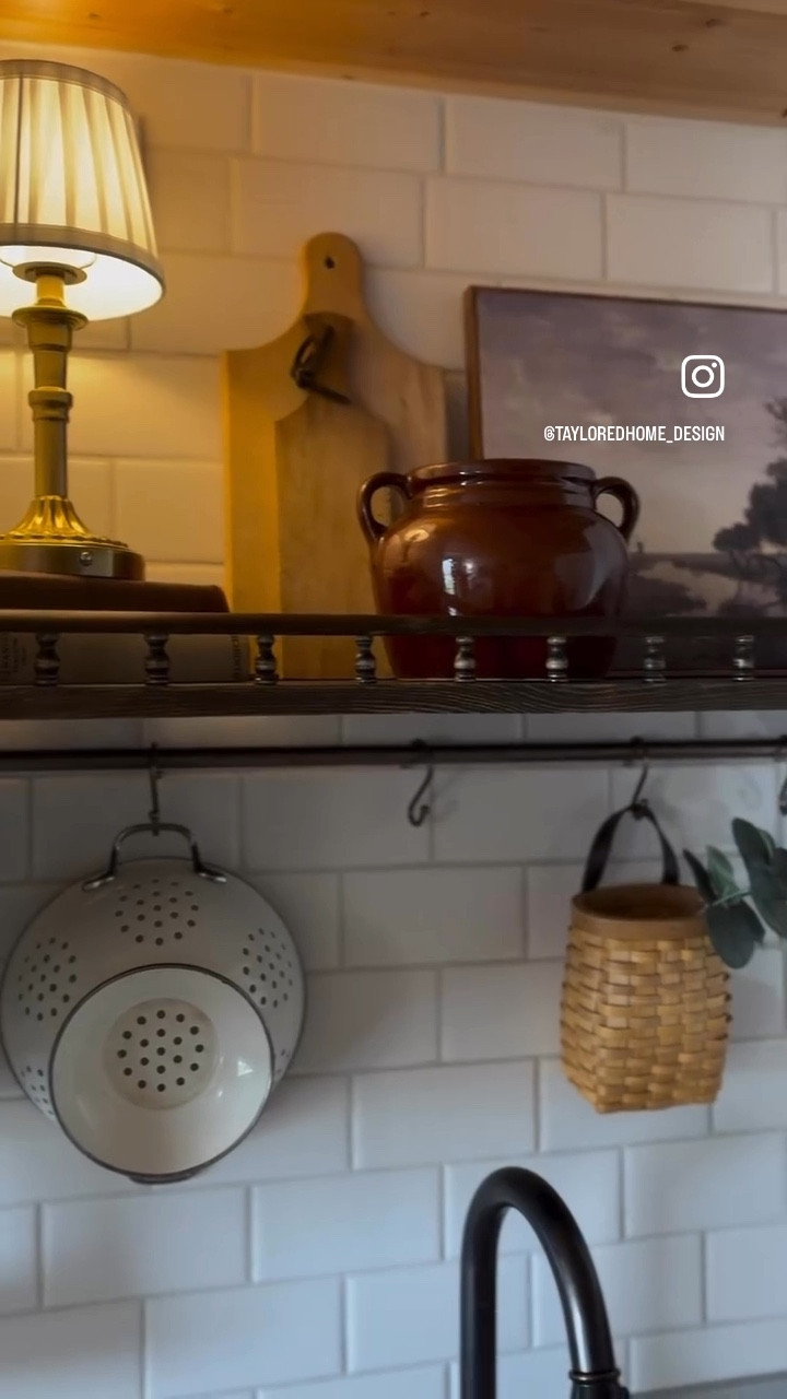 My attempt to add some color and warmth to my millennial gray kitchen 😆 We don’t have the budget to remodel it right now, so here are some items I added to help it feel more cozy! Shelf design is by @brepurposed, such a fun project and it’s perfect to fill the awkward blank wall in front of my sink! 😍

#tayloredhome #tayloredhomedesign #remodel #90shome #kitchenrefresh #kitchendesign #kitchenshelf #kitchendecor #amazonfinds #kitchenlamp #loloirug #amberlewis

#LTKFindsUnder100 #LTKHome #LTKFindsUnder50