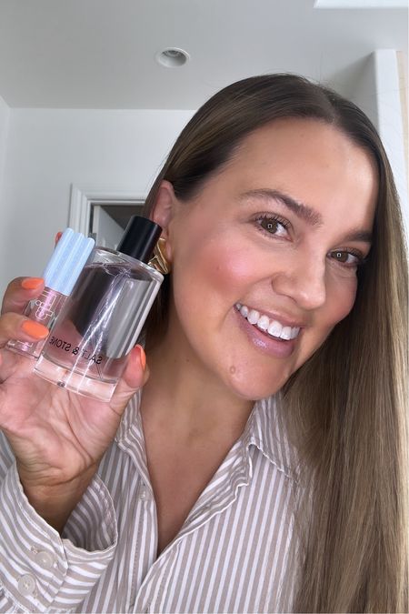 favorite new beauty products! lipgloss shade is: exposed & jellyfish. scents are: black rose and oud & santal and vetiver. powder shade: rose voile. all are from @nordstrombeauty #nordstrombeauty #nordstrompartner