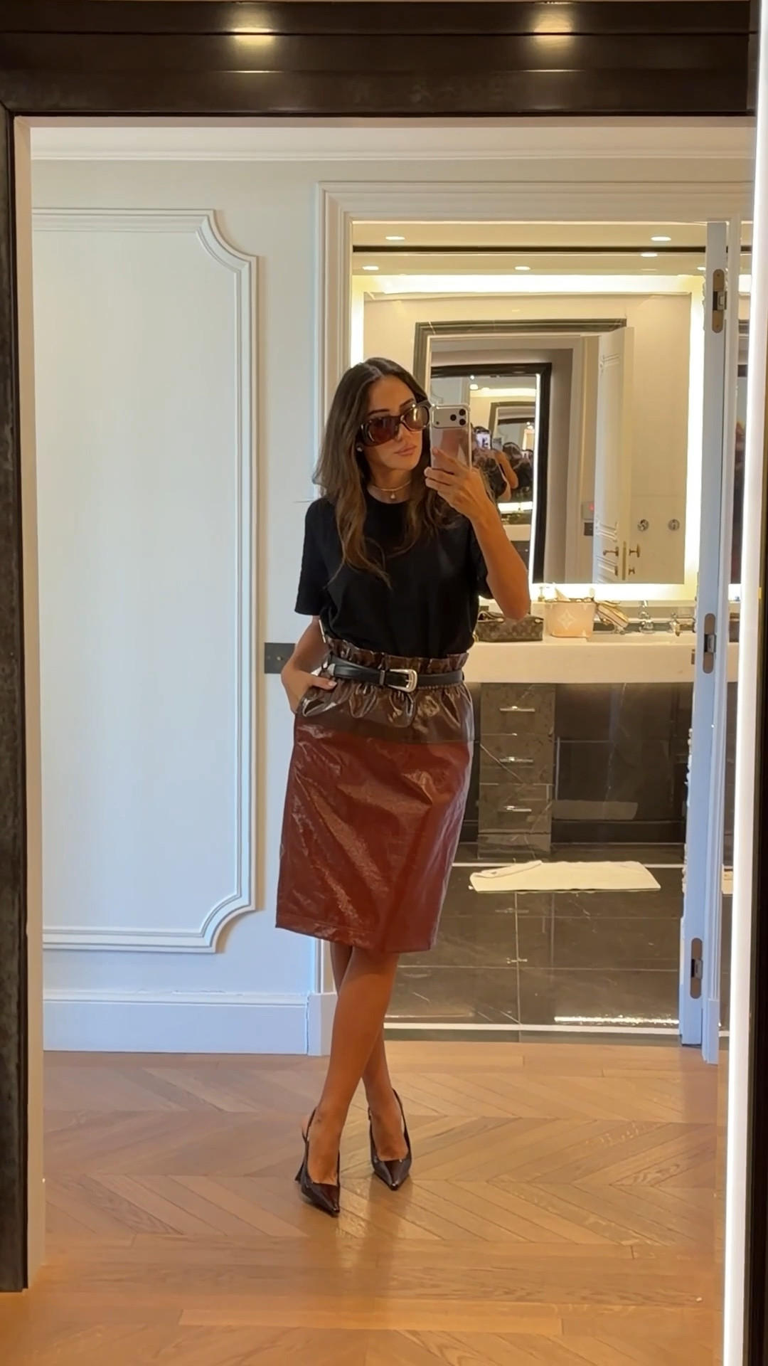 Touch of red 🥀

#LTKootd #LTKgrwm #LTKSeasonal