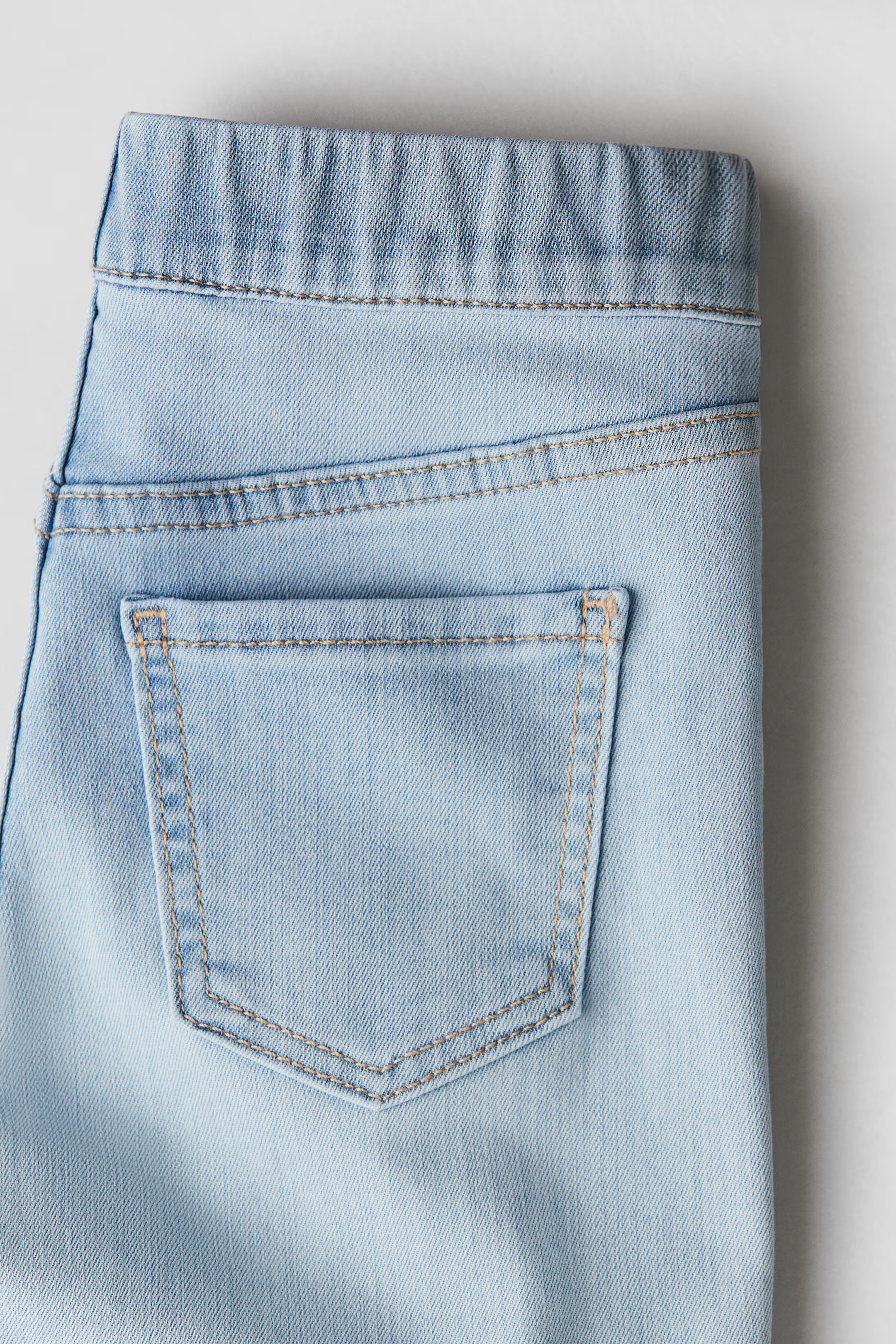 Wide Fit Jeans | H&M (US + CA)