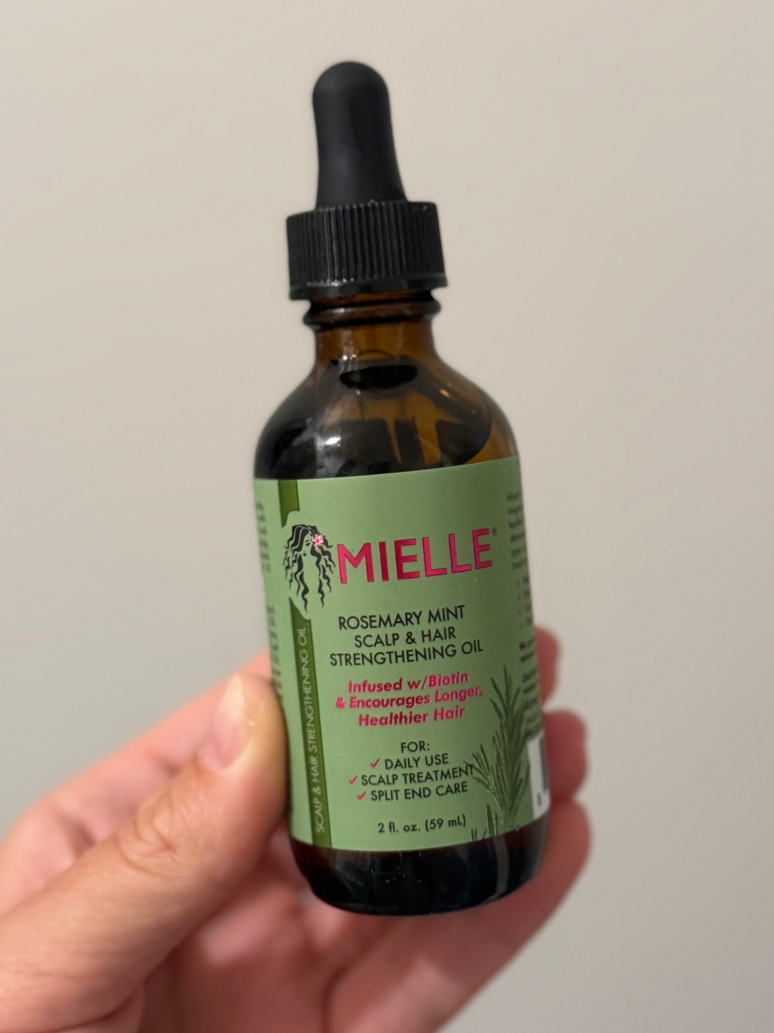 30% off for Prime Day! 🛍️
Mielle’s Rosemary Mint Scalp & Hair Strengthening Oil is one of my favorite affordable beauty finds on Amazon. It’s infused with biotin, rosemary, and mint to help stimulate hair growth, strengthen strands, and soothe your scalp. I use it weekly for scalp massages, as a pre-wash treatment, and even to smooth flyaways.

If you’re trying to grow your hair or reduce breakage—this oil is a must!
Under $10 right now with the Prime Day discount!

#LTKBeauty #LTKFindsUnder50 #LTKSaleAlert