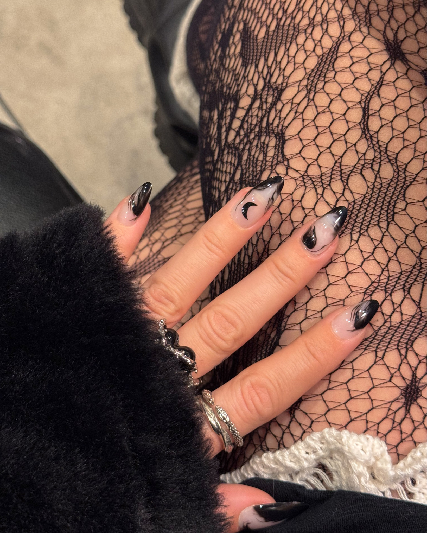 alt girl nails 🖤⛓️

#LTKBeauty #LTKFindsUnder50