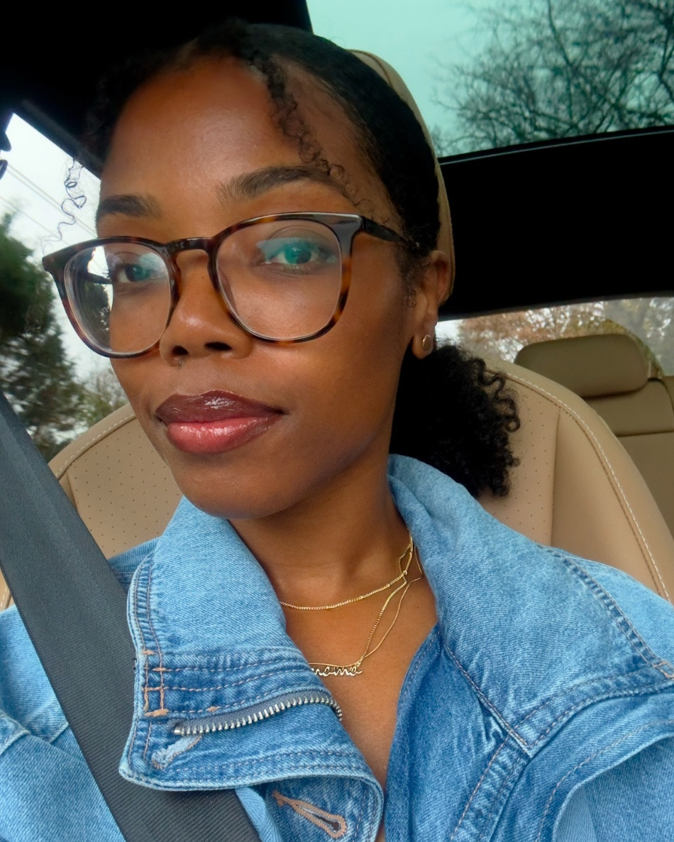 Spring and Summer everyday makeup that won’t make your face feel caked up! These are some of my favorite makeup products for an effortless everyday makeup look that you can do in less than 15 minutes 🙌🏾 #everydaymakeup #naturalmakeuplook #summermakeup

#LTKFindsUnder50 #LTKBeauty