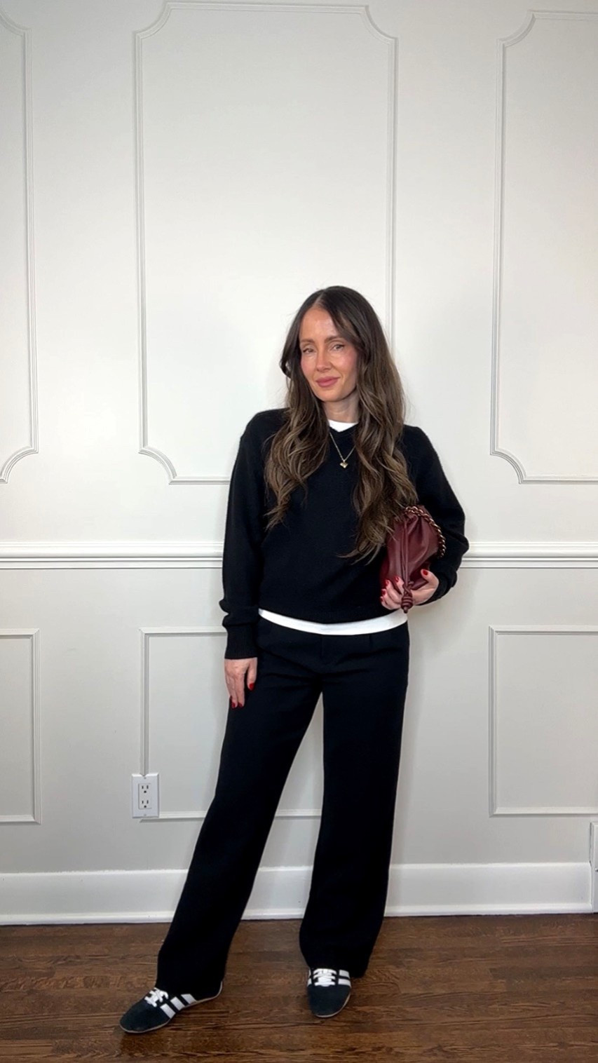 Aritzia head to toe!
Pants: 4
Tshirt: S
Sweater: S