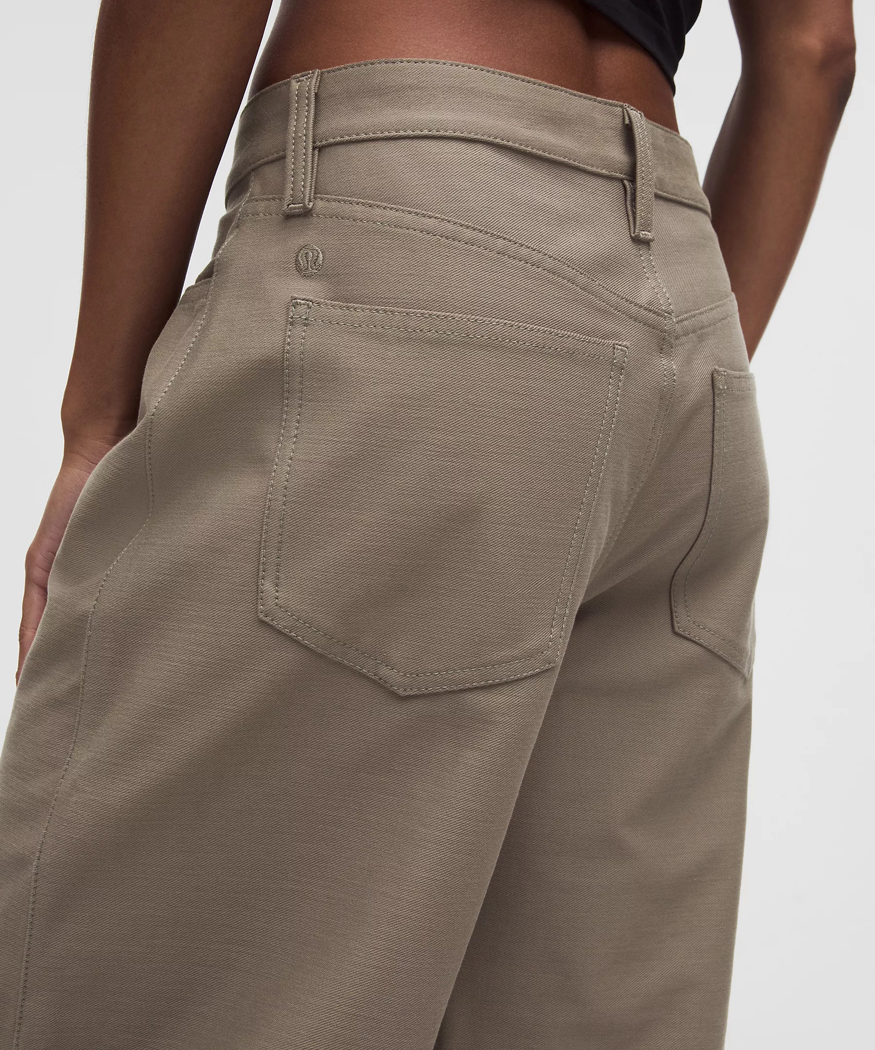 EasyFive Low-Rise Barrel-Leg Pant Regular | Lululemon (US)
