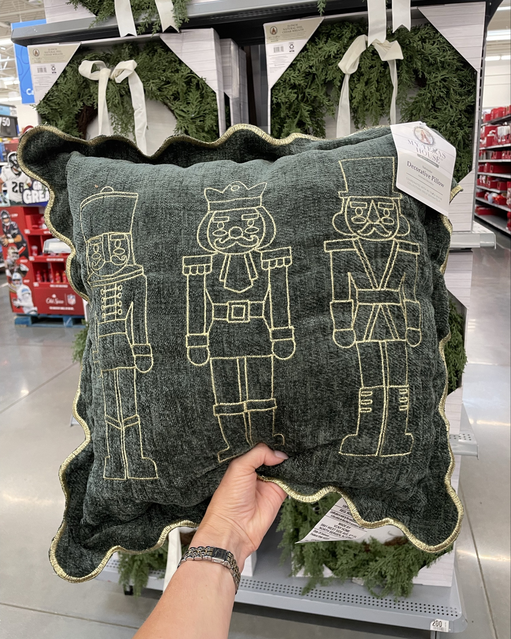 New Christmas pillows- high sell out risk 

#LTKHome #LTKFindsUnder100 #LTKSeasonal