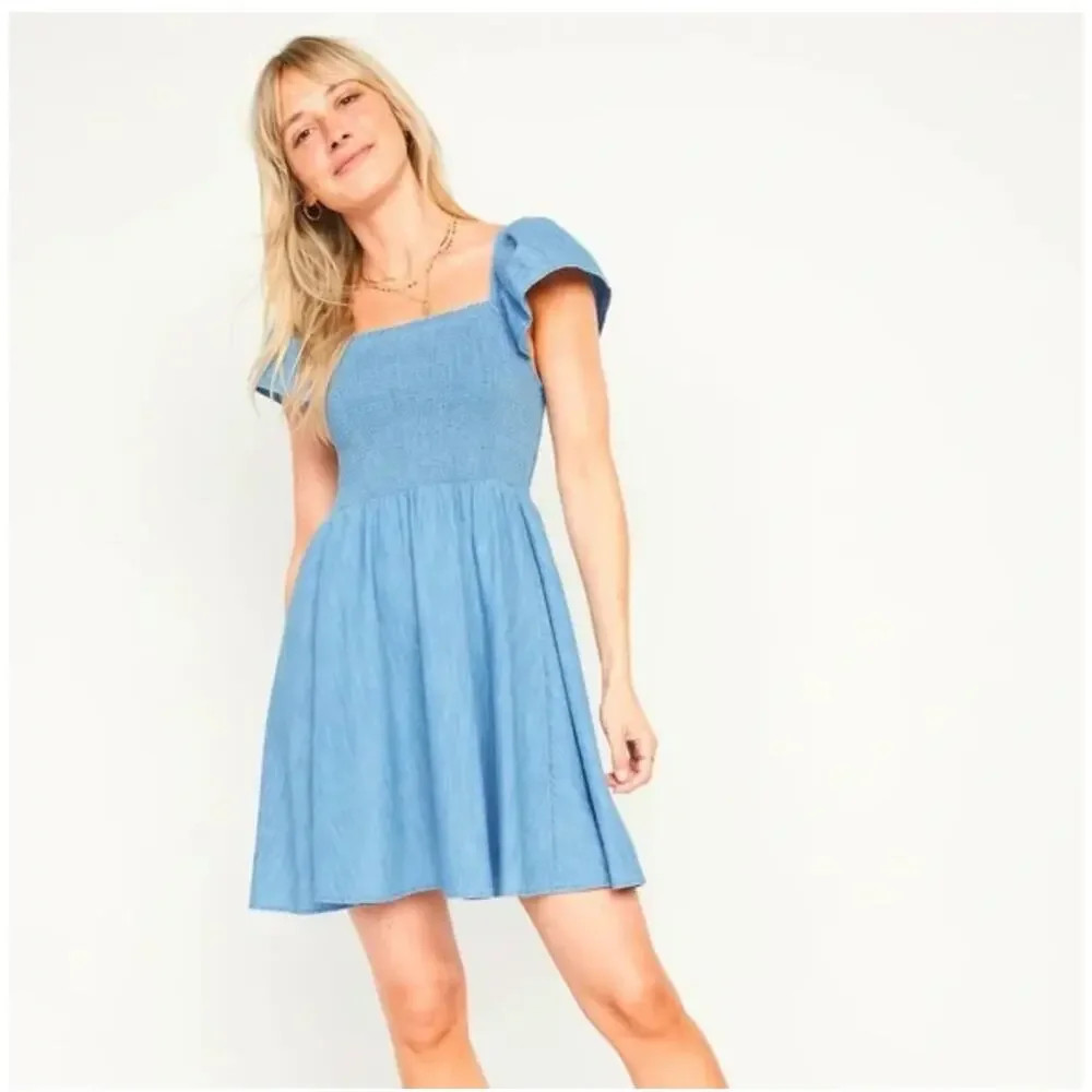 Old‎ Navy chambray smocked babydoll ruffle flutter sleeve dress womens medium | Poshmark