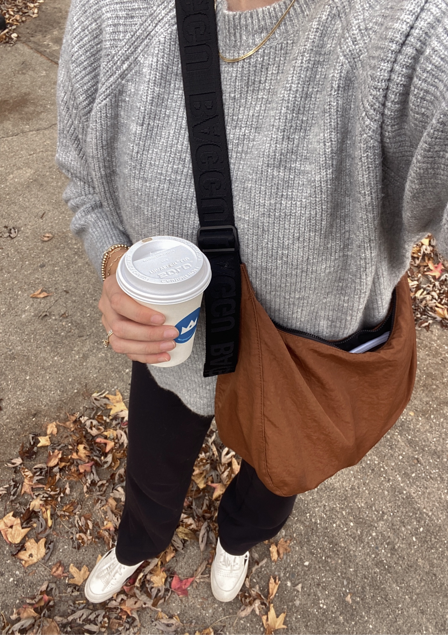 Comfy mom outfit of the day — sweater is old Carly Jean Los Angeles! Linked the most similar they have right now 

#LTKStyleTip #LTKSeasonal #LTKFindsUnder100