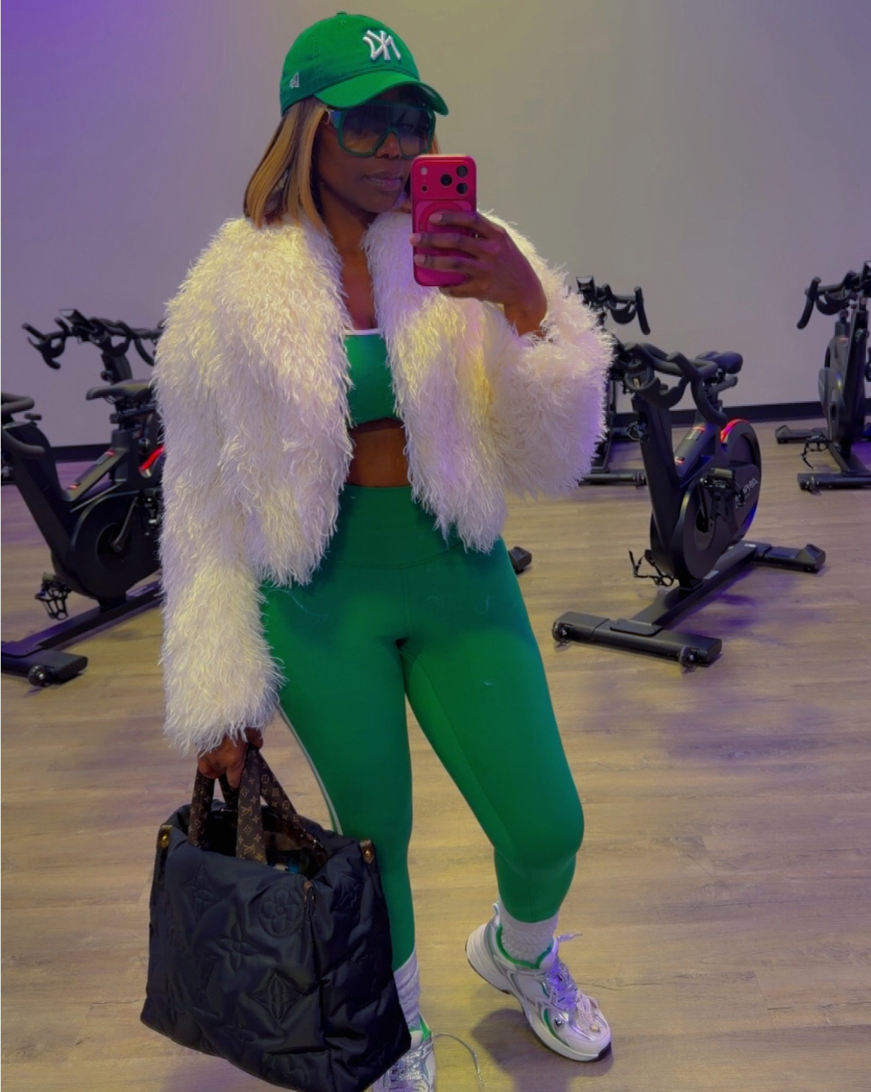 Gym outfits matter even when it’s cold outside 💚 

#LTKActive #LTKootd #LTKfitnessgoals