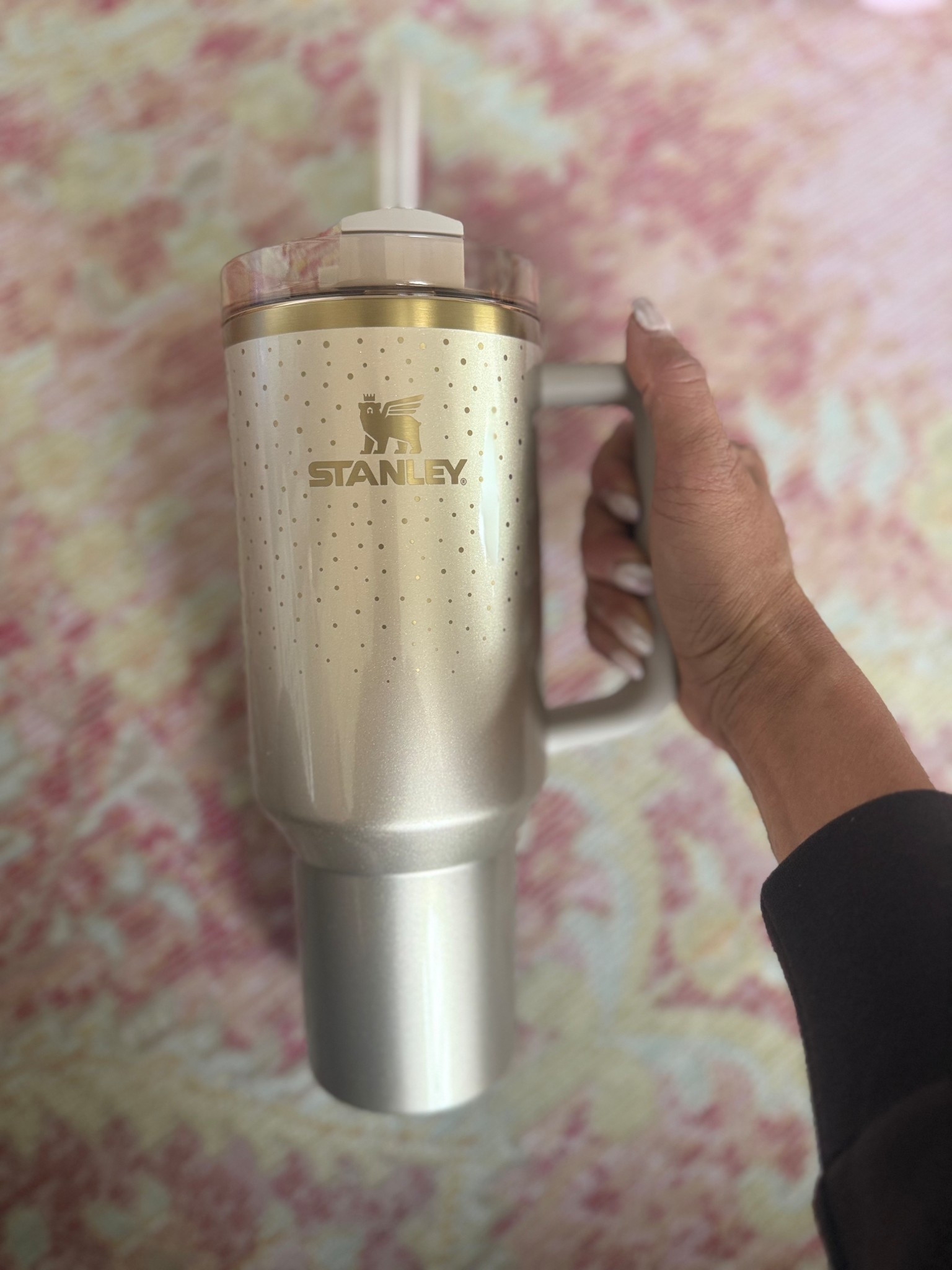The prettiest @stanleybrand tumbler for the holidays #stanley1913partner