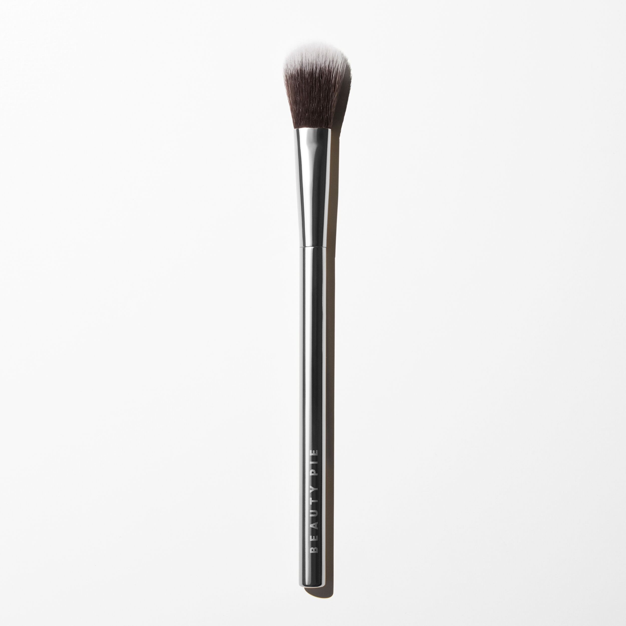 Highlighting & Setting Powder Brush 011 | Beauty Pie (UK)