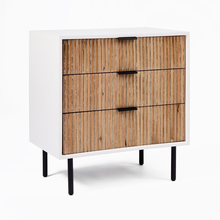 Quinn Closed 3-Drawer Nightstand (28") | West Elm (US)