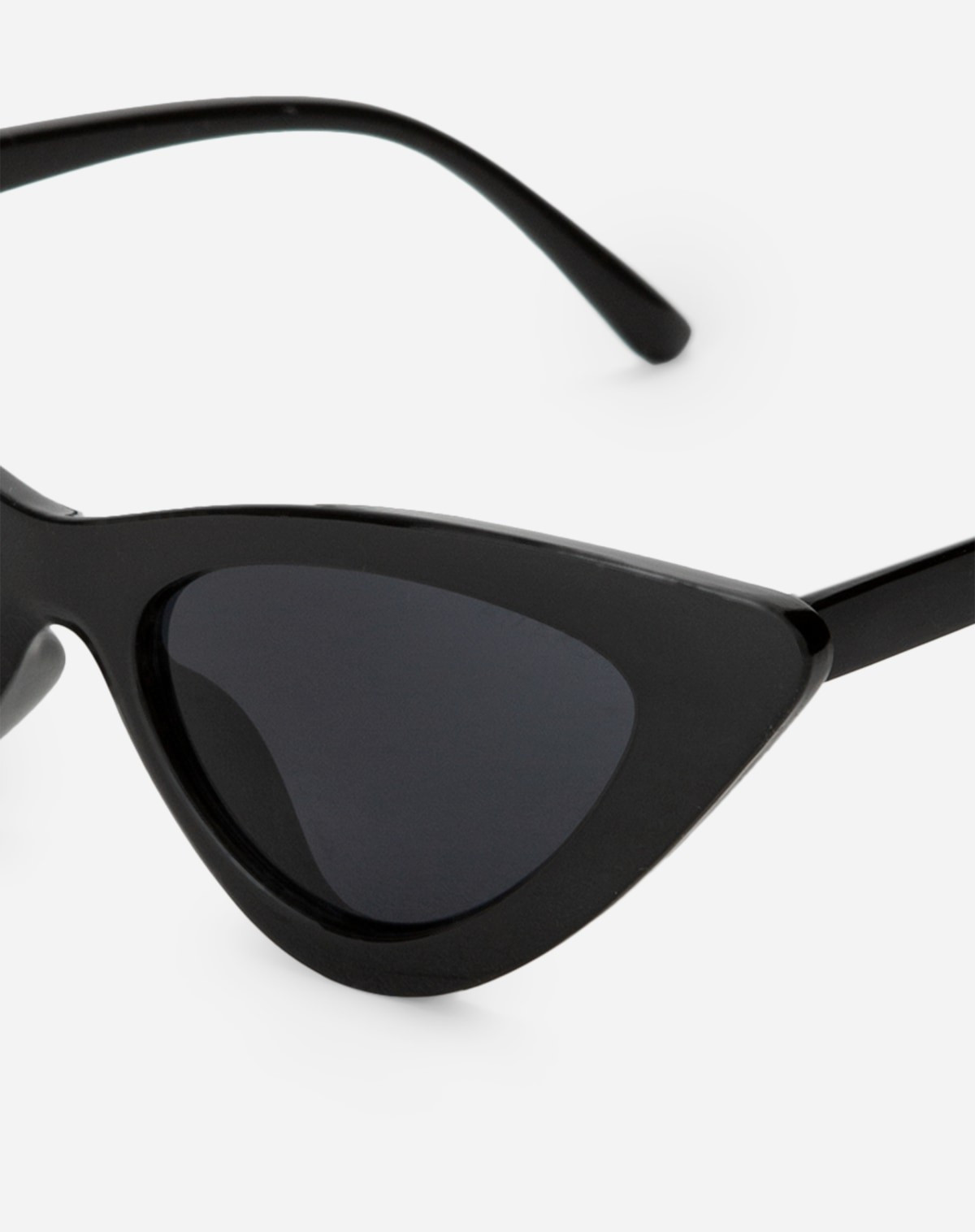 Roupas Femininas, Vestidos, Sapatos, Blusas, Calças, Saias, Moda | Amaro BR