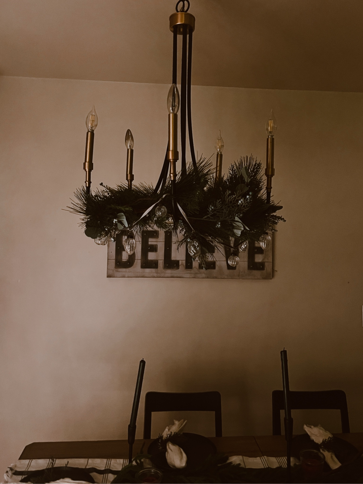 Dining Room Christmas

#LTKSeasonal #LTKHoliday #LTKHome