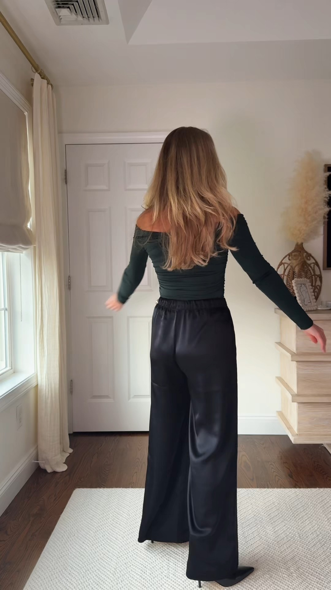 ABERCROMBIE CYBER SALE! 25-50% off the entire site & stack code CYBERAF for an additional 15% off! 

#LTKCyberWeek #LTKHoliday #LTKFindsUnder100