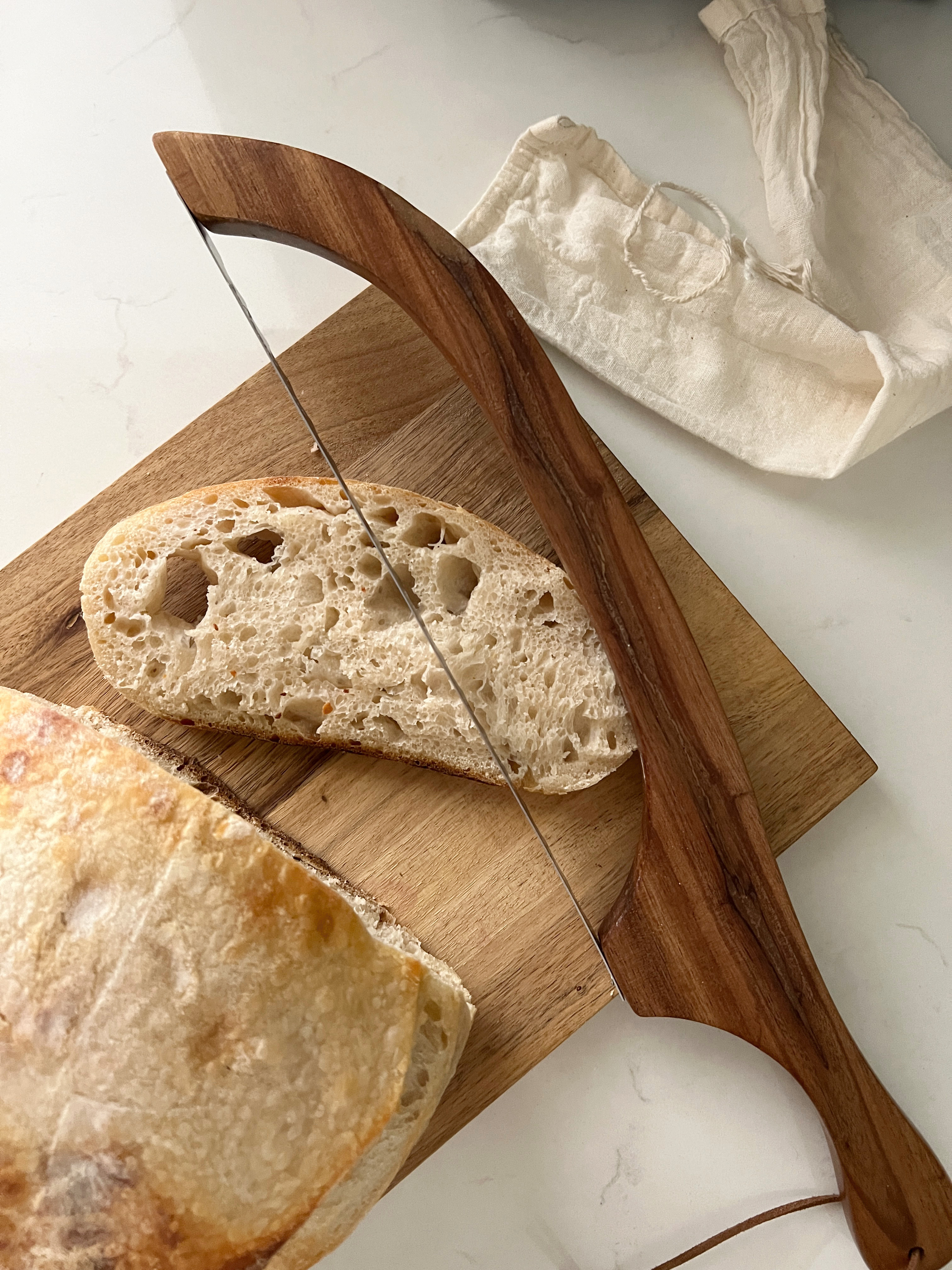 Imagine eating a delicious sourdough loaf with your kids every week 🍞

#sourdoughroutine #sourdoughkit 

 #LTKHome