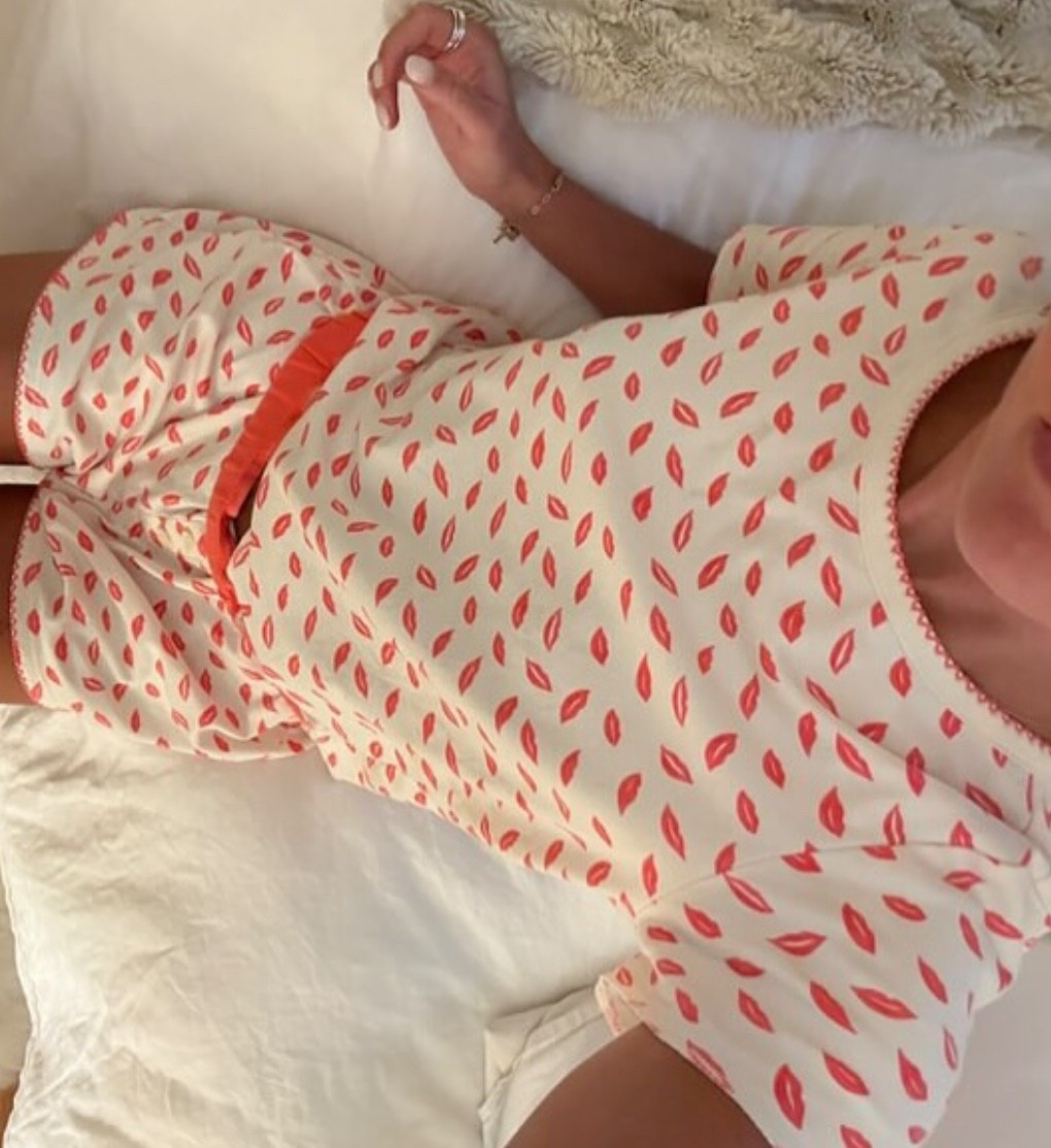 Amazon pajama set 👏🏼👏🏼👏🏼


Amazon finds, Amazon favorites, Amazon must haves, pajama sets, summer style, resort wear, summer outfit, ootd

#LTKSummerEdit #LTKStyleTip #LTKGiftGuide