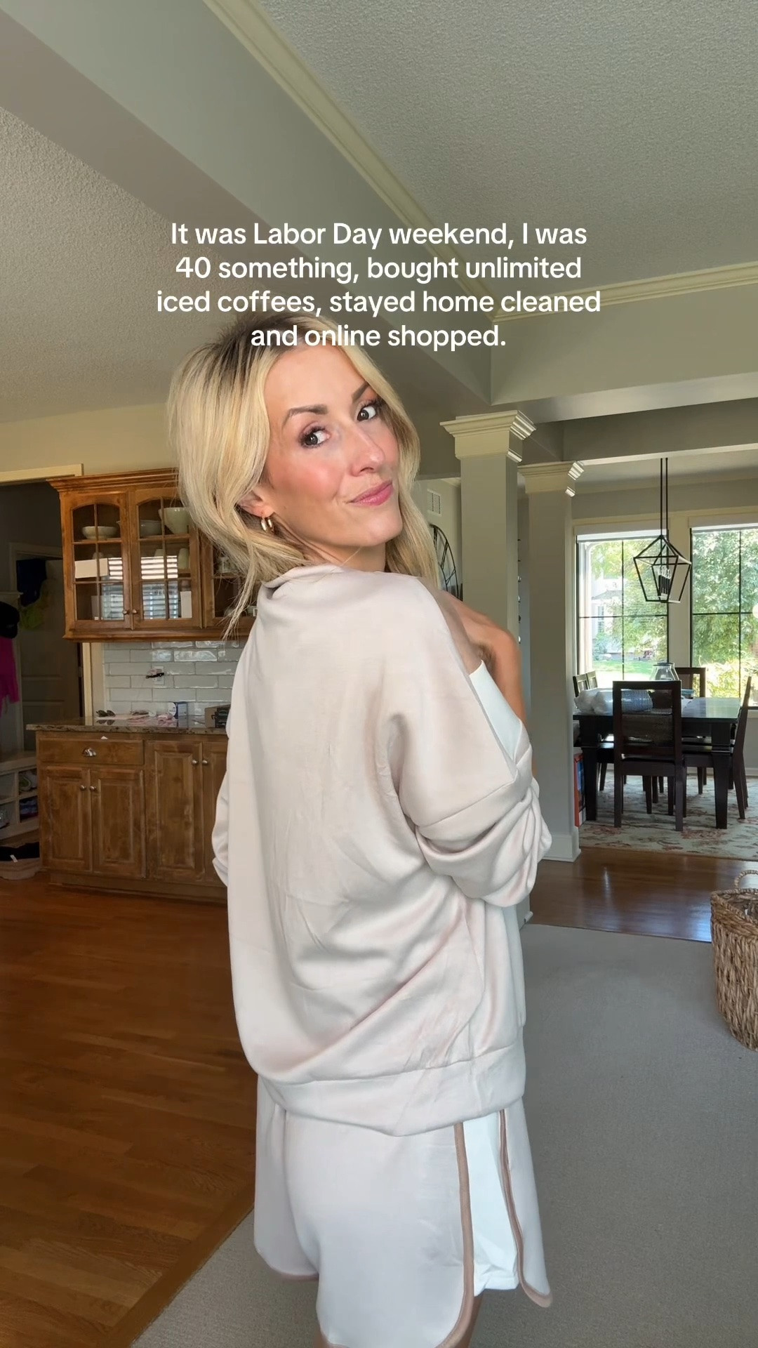 This two piece set is FUN!  A great transition into fall.  I’m in a M and there are lots of different color ways.

#LTKOver40 #LTKActive #LTKgrwm