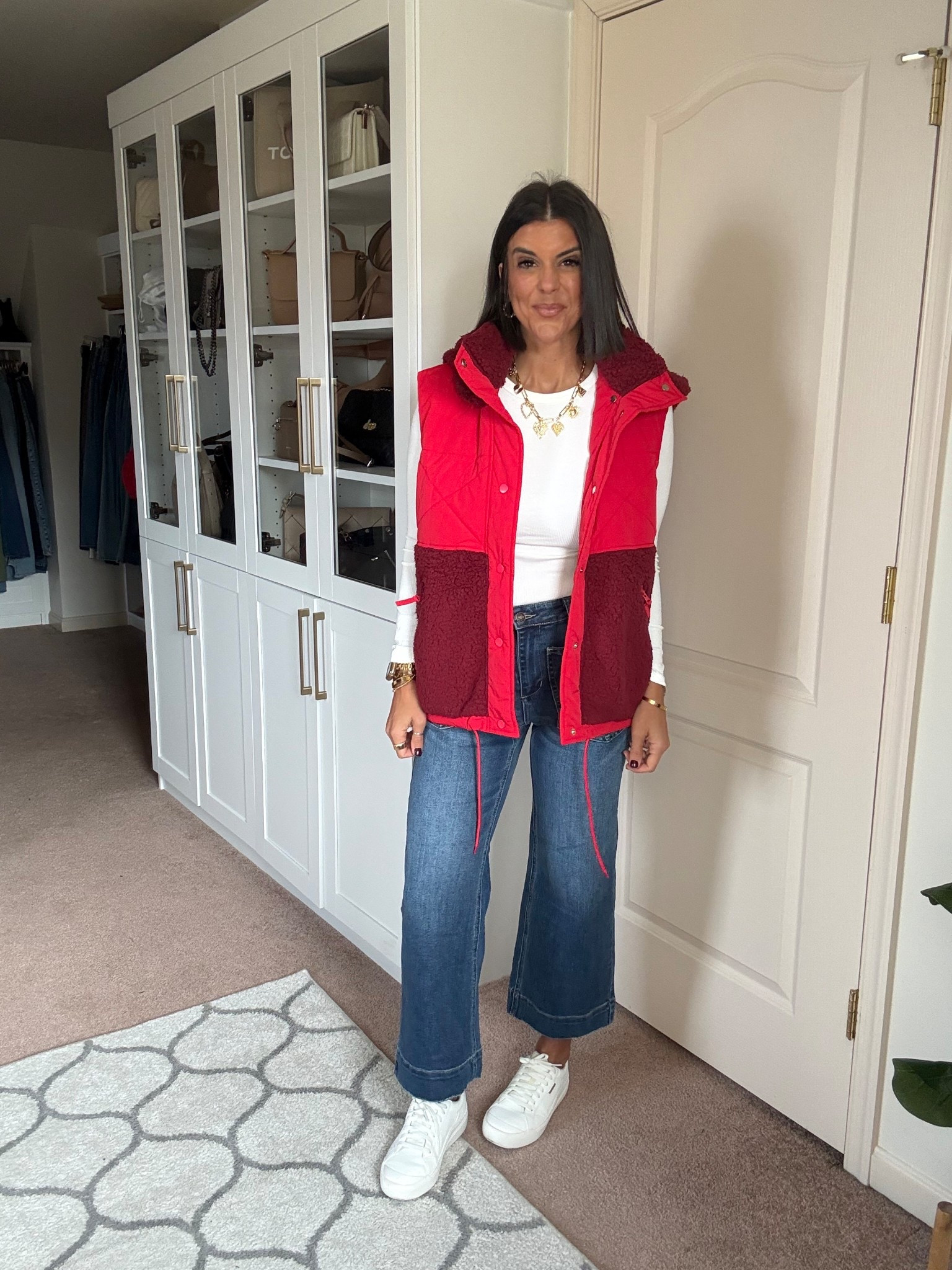 Size small in vest and Tess size 2 in jeans

#LTKFindsUnder100 #LTKSeasonal