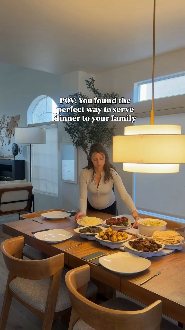 Everyone can reach their favorite dish without leaving their seat. 😂

#dinner #family #lunchideas #dinnerideas #hosting