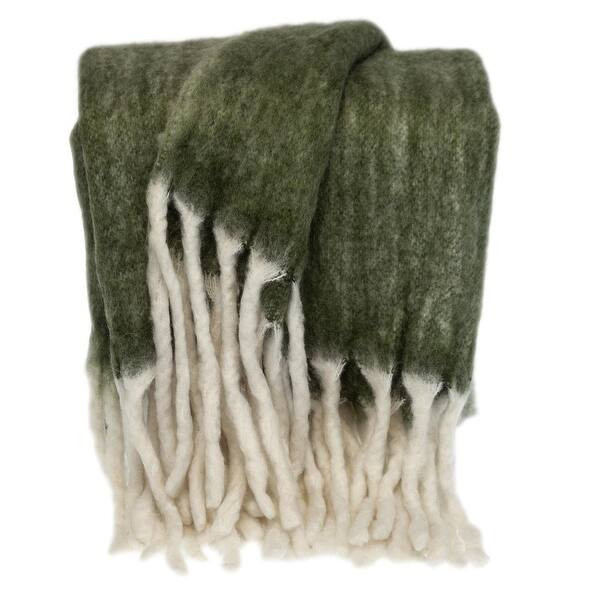 Nagar Transitional Green 52" x 67" Woven Handloom Throw - Overstock - 35382799 | Bed Bath & Beyond