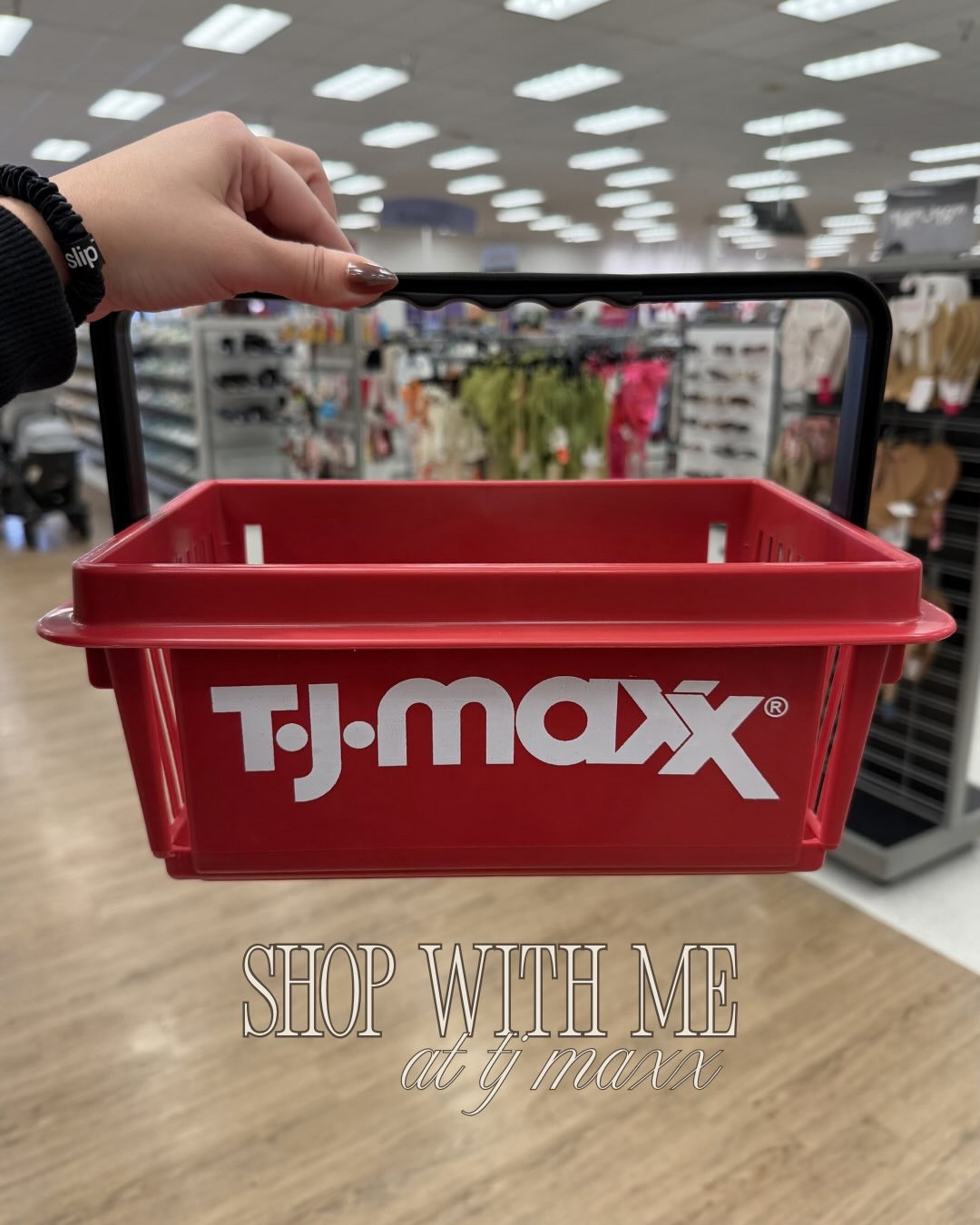 Shop with me at what’s considered to be the “best @tjmaxx in Illinois” pt. 1! Tagged the location for my Chicagoland girlies! Double tap if you want to see my clothing & shoe finds from this location 😍 

Say NEED below & I’ll send ya the 🔗s to whatever can be linked from this post plus today’s new arrivals on TJMaxx.com! ‼️ I always link what’s available online, but many in-store finds never hit the website. Inventory varies by location.

#tjmaxxfinds #tjmaxxdeals #tjmaxxhaul marshalls finds, maxxinista, tjmaxx addict, homegoods, homegoods happy, tjmaxx find, tjmaxx style, tj maxx finds, tj maxx #tjmaxx #tjmaxxfind