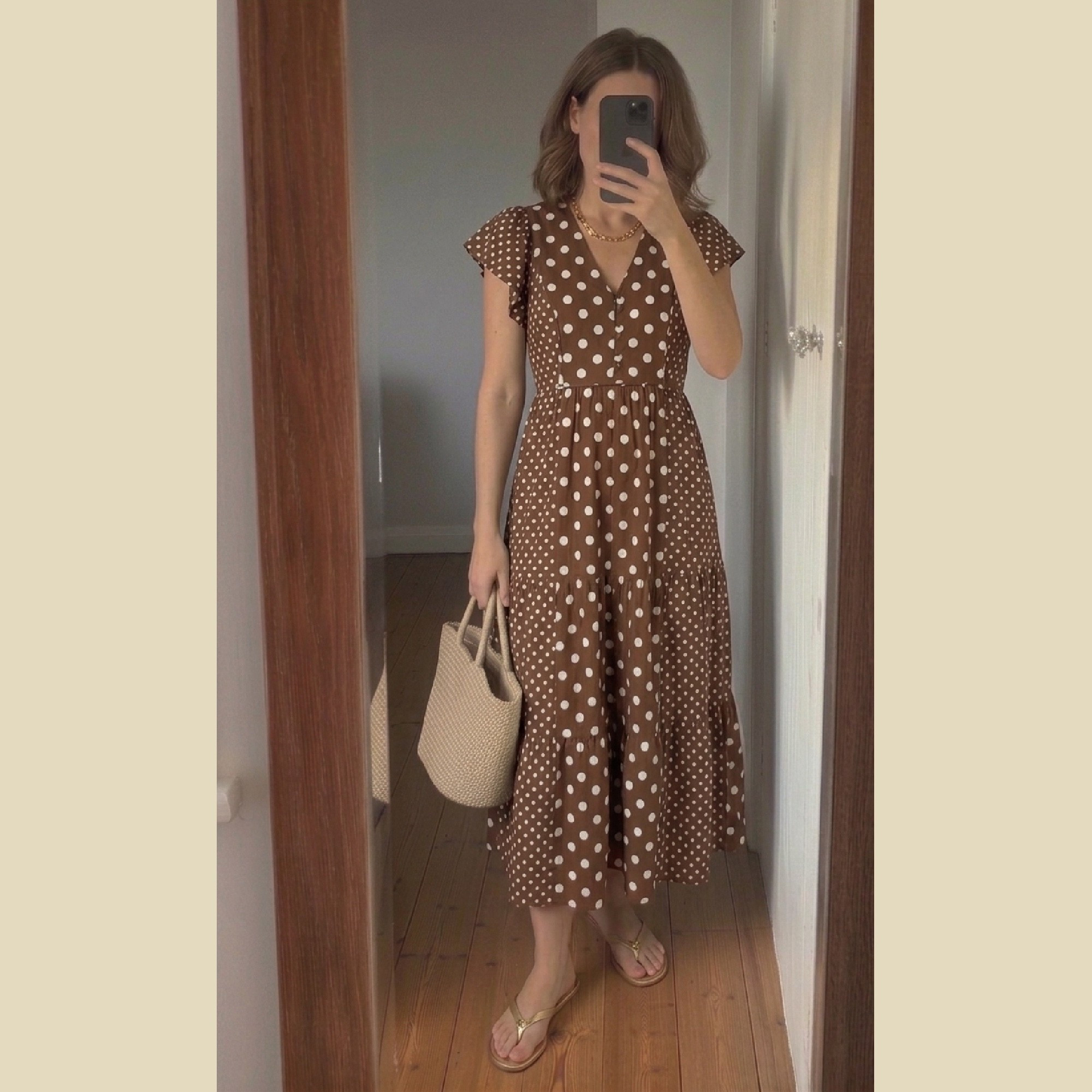 A dress that will carry you through the summer

#LTKover50style