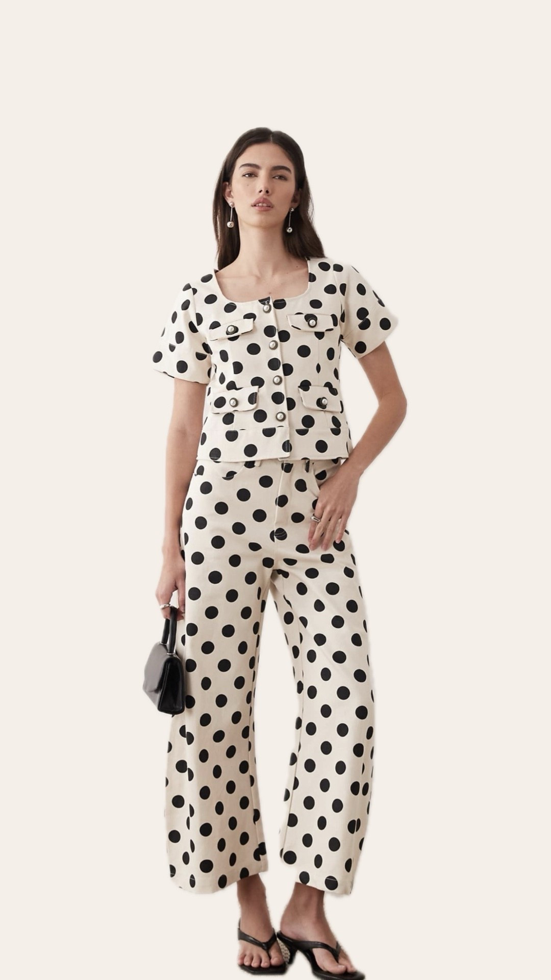 Cutest polka dot matching set!

ASOS. Spring style. Spring outfit. Outfit idea. Outfit inspo. Polka dots. Capris  