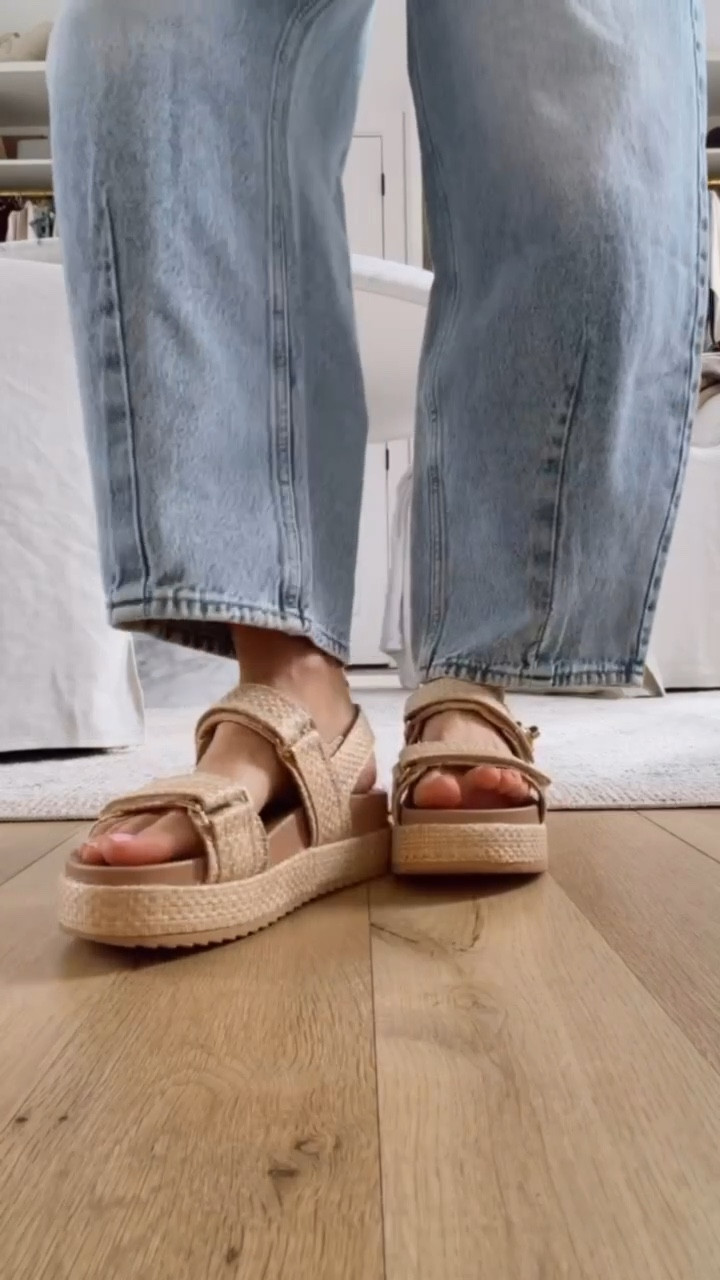 These platform sandals are so comfy 😍 these will be great for everyday wear during the summer! 

Loverly Grey, Target find, Target fashion, Target shoes, platform sandals, neutral sandals, spring shoes 

#LTKSeasonal #LTKootd