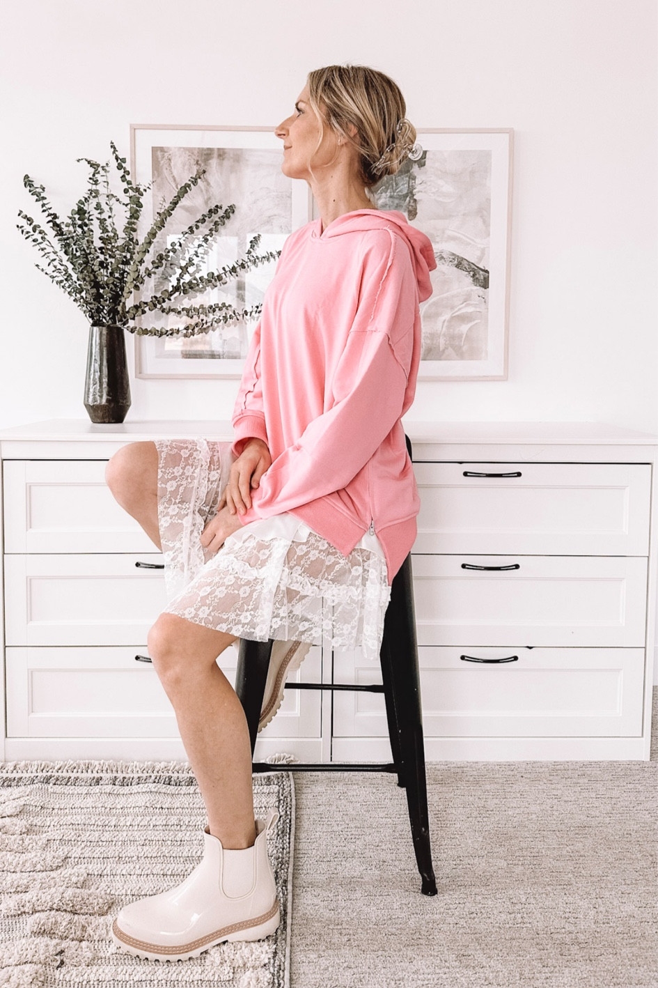 The cutest bow claw clips from amazon! Such a cute and easy hairstyle - currently my go-to mom hairstyle!

#LTKstyletip #LTKfindsunder50 #LTKbeauty