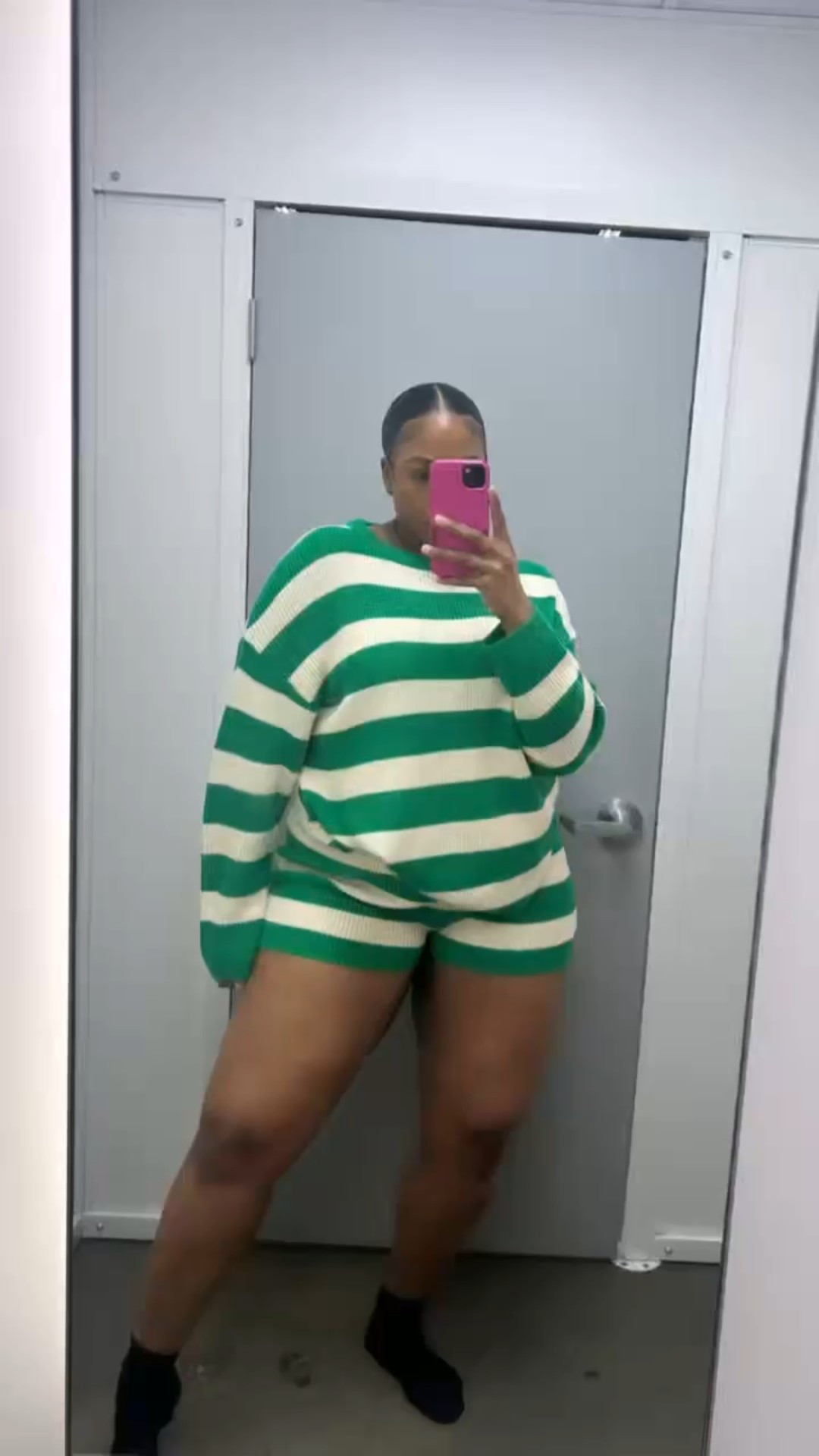 “Comfort, but make it cute ✨ Two-piece lounge kind of day.” 
Size XL

#LTKTall #LTKMidsize #LTKPlusSize