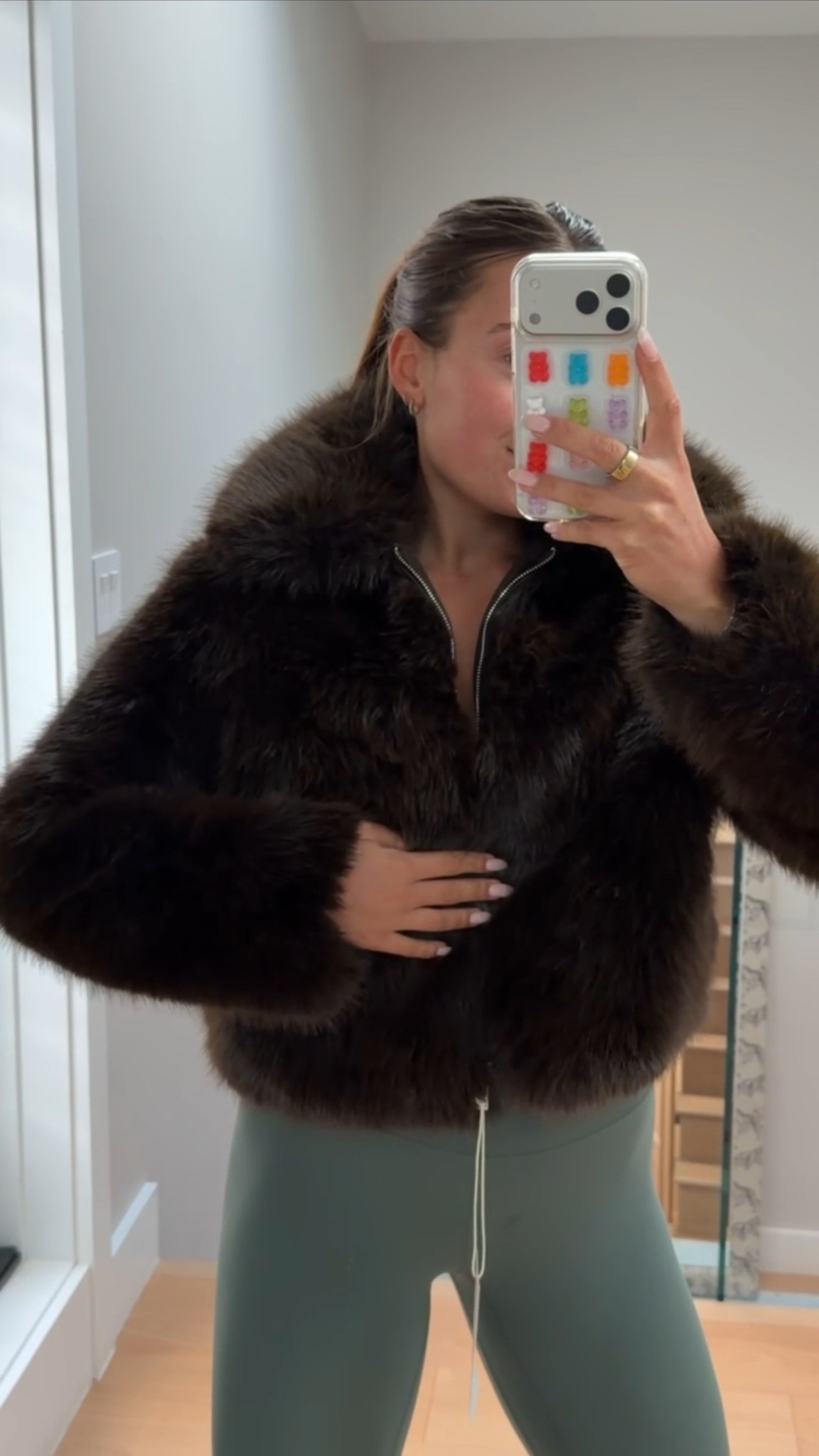 Fur coat is linked!