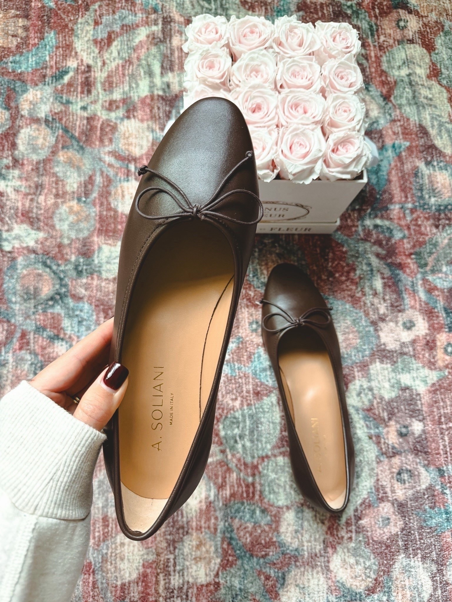 These A Soliani flats are so comfy!! I am a 7.5 and had to size up to 38.5



#LTKGiftGuide #LTKSeasonal #LTKHoliday