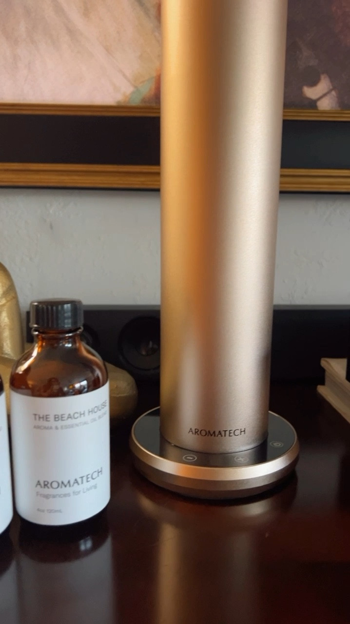 If you want your house to smell like a five star resort, you have to get these Aromatech  diffuser and oils! My favorite one for Summer is called the beach house ☀️🌊👙⛱️

#LTKHome #LTKVideo #LTKFindsUnder100
