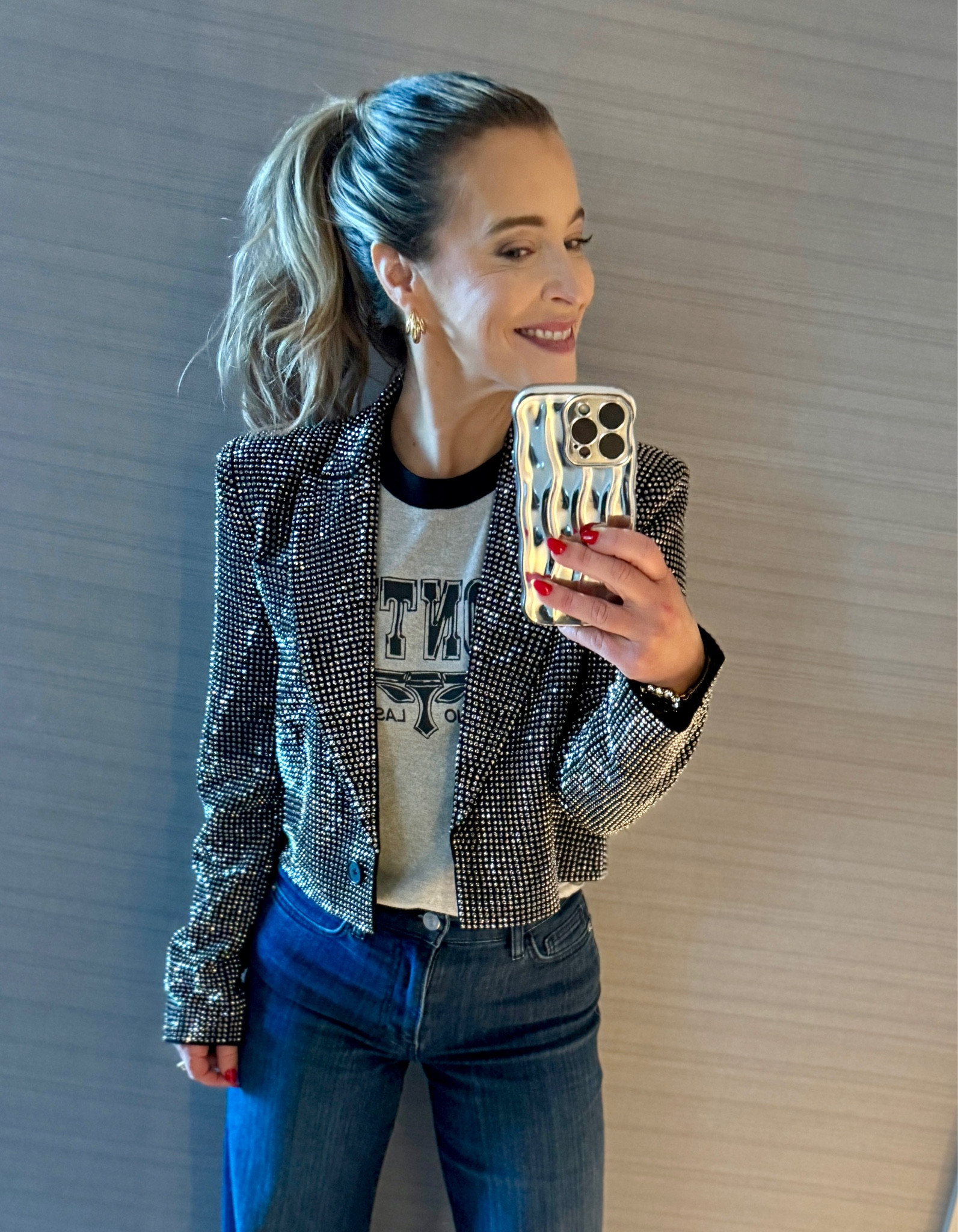 Cropped blazer for the win always. 

Game day look - Las Vegas - black blazer - wide leg jeans - Shopbop

#LTKtravel #LTKparties #LTKstyletip