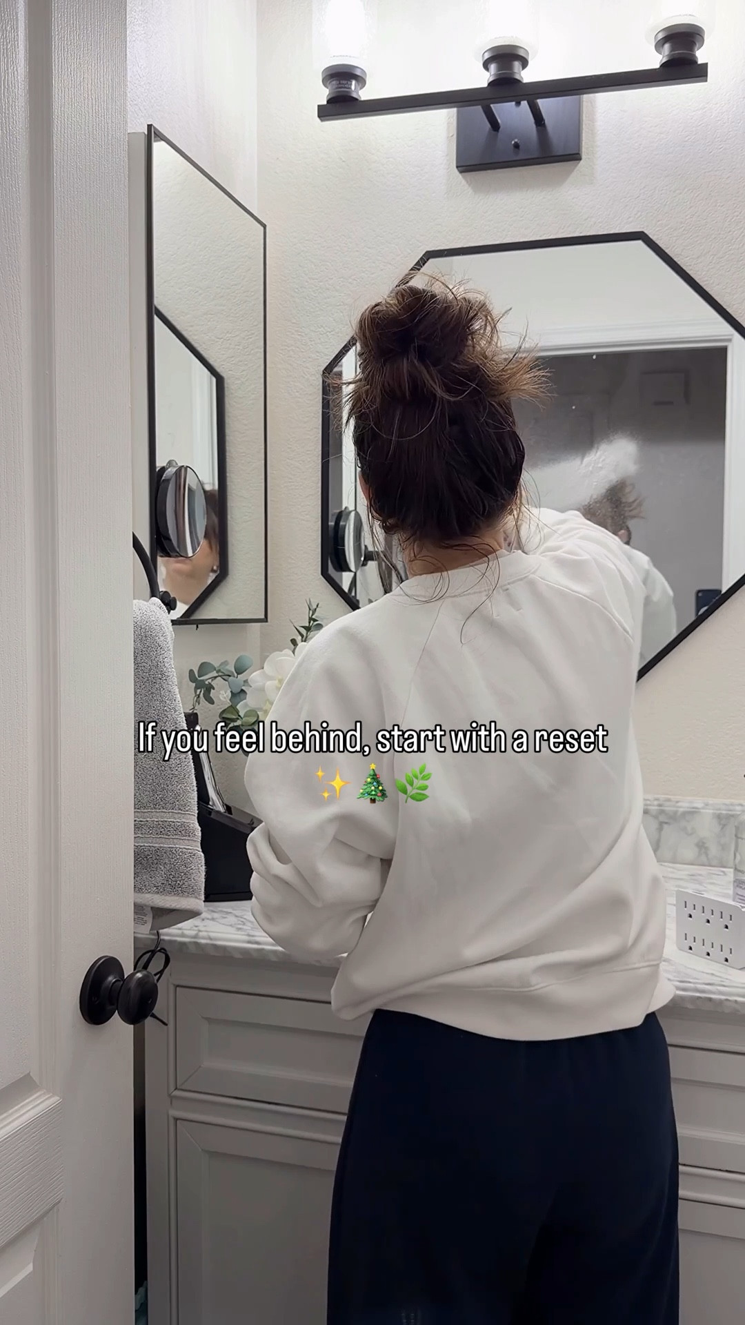 Resetting my space and my head before the week starts 🤍
Everything I reach for during a realistic reset—comfortable, easy, and things that actually make daily life smoother as a mom.
Linked all my favorites here.



#LTKmorningroutine #LTKdayinmylife #LTKmomlife