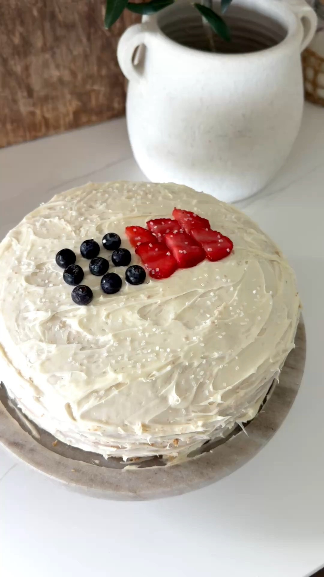 Happy 4th of July! 🇺🇸❤️




#summerdesserts #4thofjuly #entertaining #summerparty #flagcake #easydesserts #happyfourth #cakestand

#LTKHome #LTKSeasonal