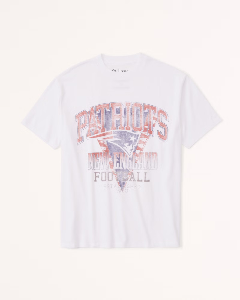 Oversized Boyfriend New England Patriots Graphic Tee | Abercrombie & Fitch (US)