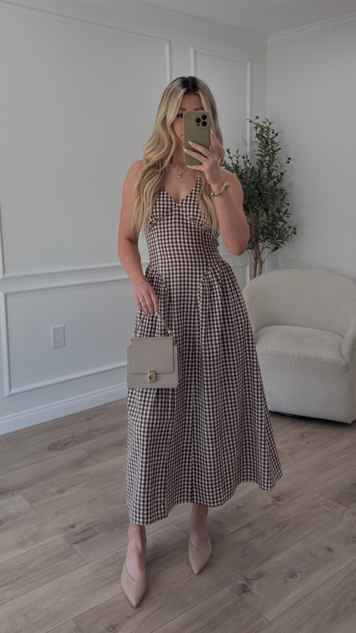Cutest gingham dress for spring!!

#LTKootd #LTKMothersDay
